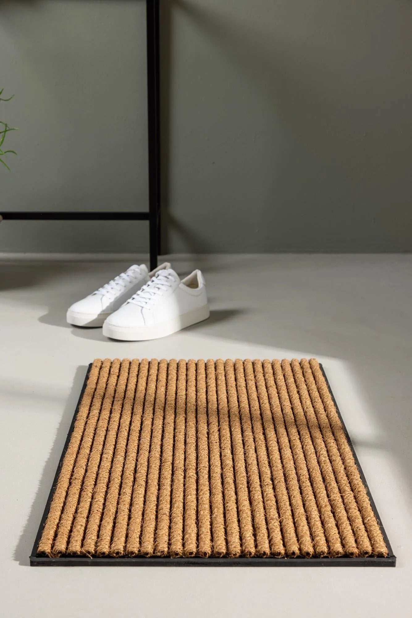 Stilvoller Bosse Teppich von Venture Home, 90x60 cm, modernes Flair.
