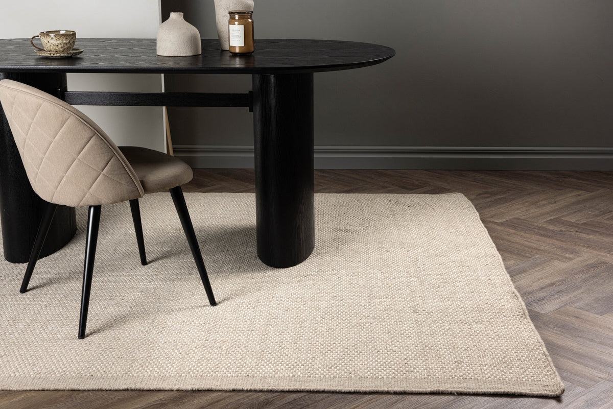 Vilma Teppich in Beige präsentiert im Onlineshop von KAQTU Design AG. Teppich ist von Venture Home