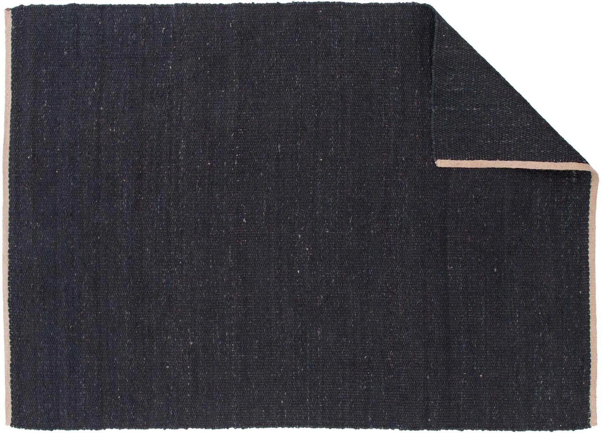 Kali Teppich in Schwarz präsentiert im Onlineshop von KAQTU Design AG. Teppich ist von Venture Home
