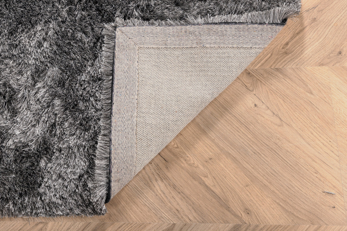 Shiva Teppich in Grau präsentiert im Onlineshop von KAQTU Design AG. Teppich ist von Venture Home