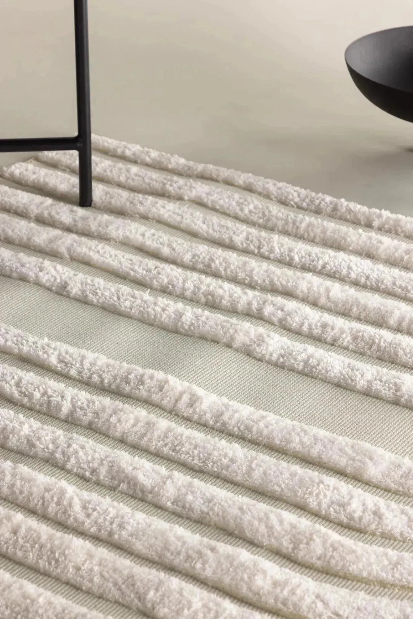 Nikita Teppich: Modernes Design trifft auf hochwertige Handwerkskunst.