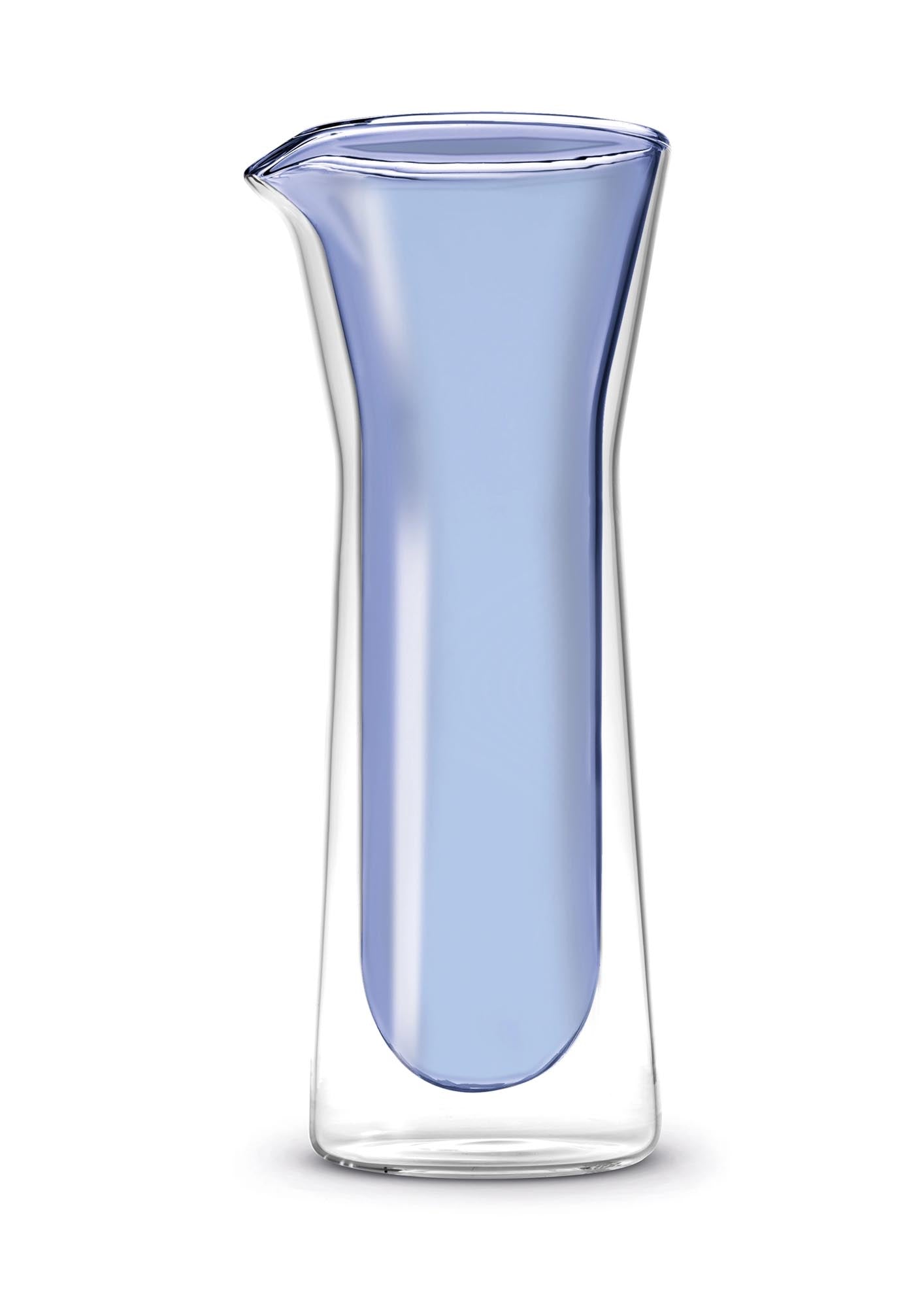 Elegante, doppelwandige Glaskaraffe (800ml) in Blau von Easy Life. Hält Getränke warm/kalt, spülmaschinenfest, aus robustem Borosilikatglas.
