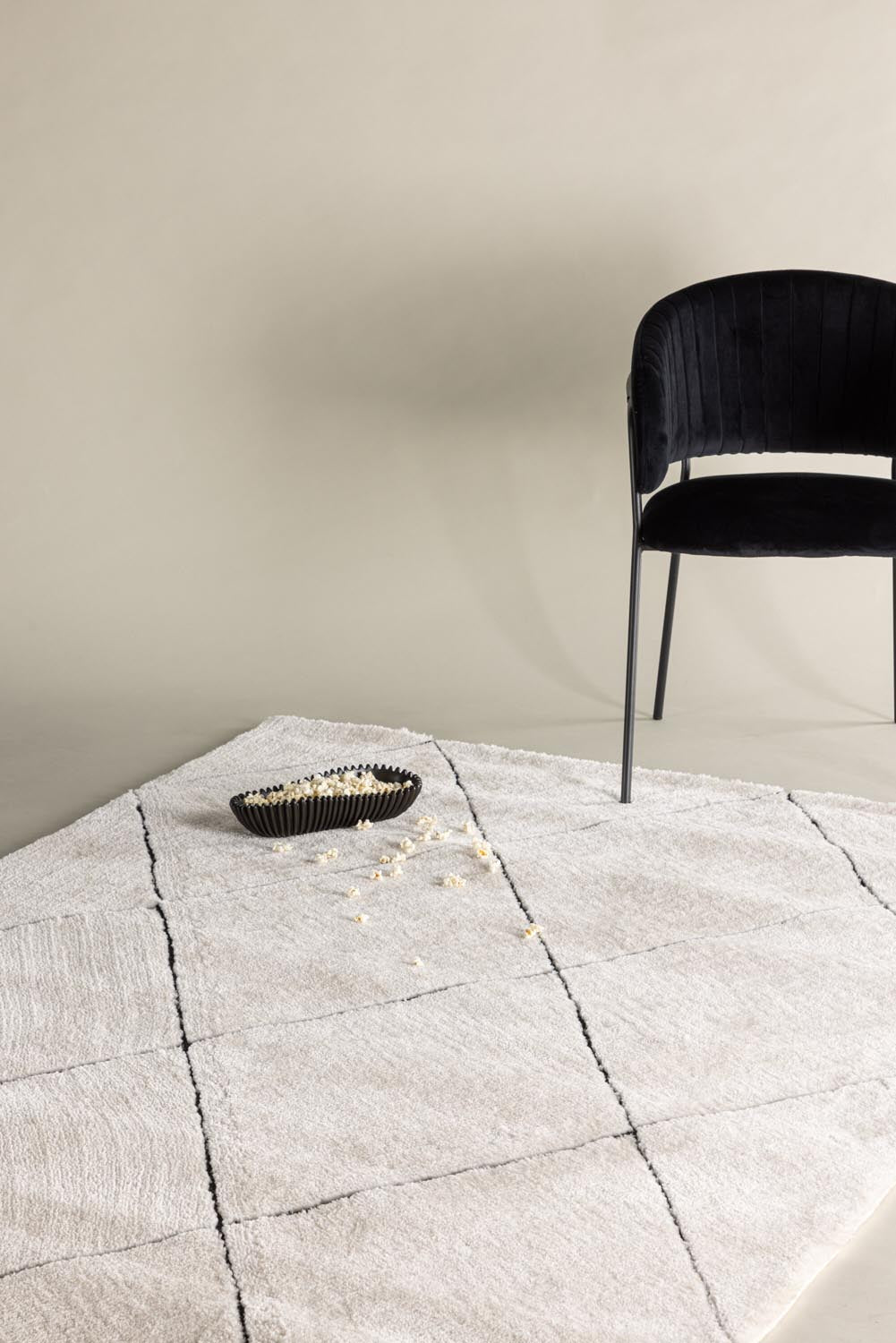 Patrik Teppich in Weiss präsentiert im Onlineshop von KAQTU Design AG. Teppich ist von Venture Home