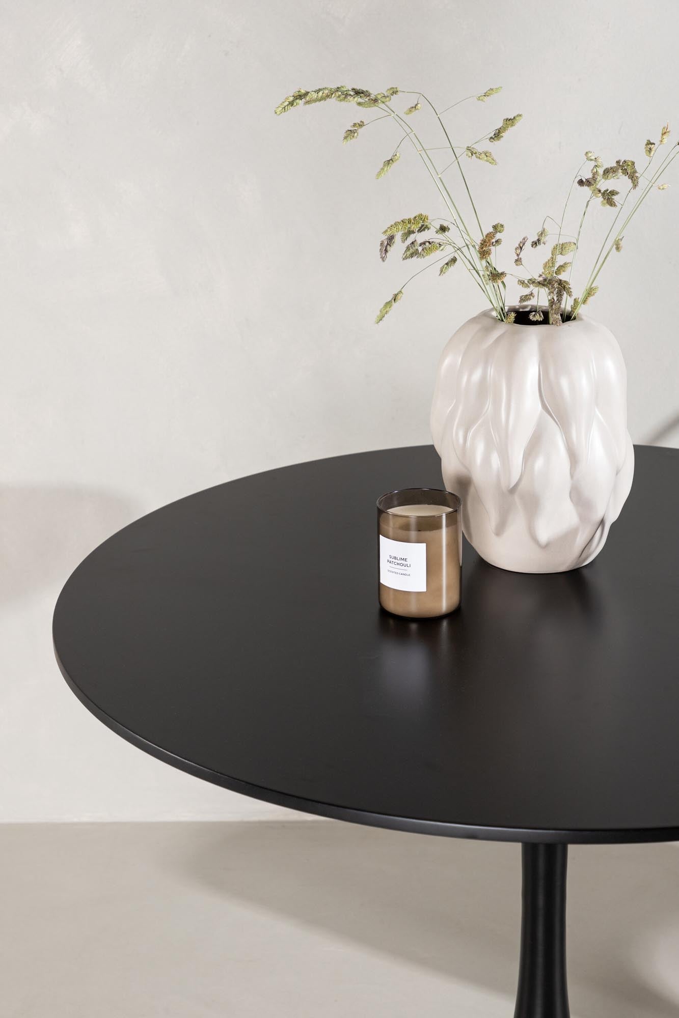 Glade Esstisch: Eleganz und Funktionalität für Ihr Esszimmer.