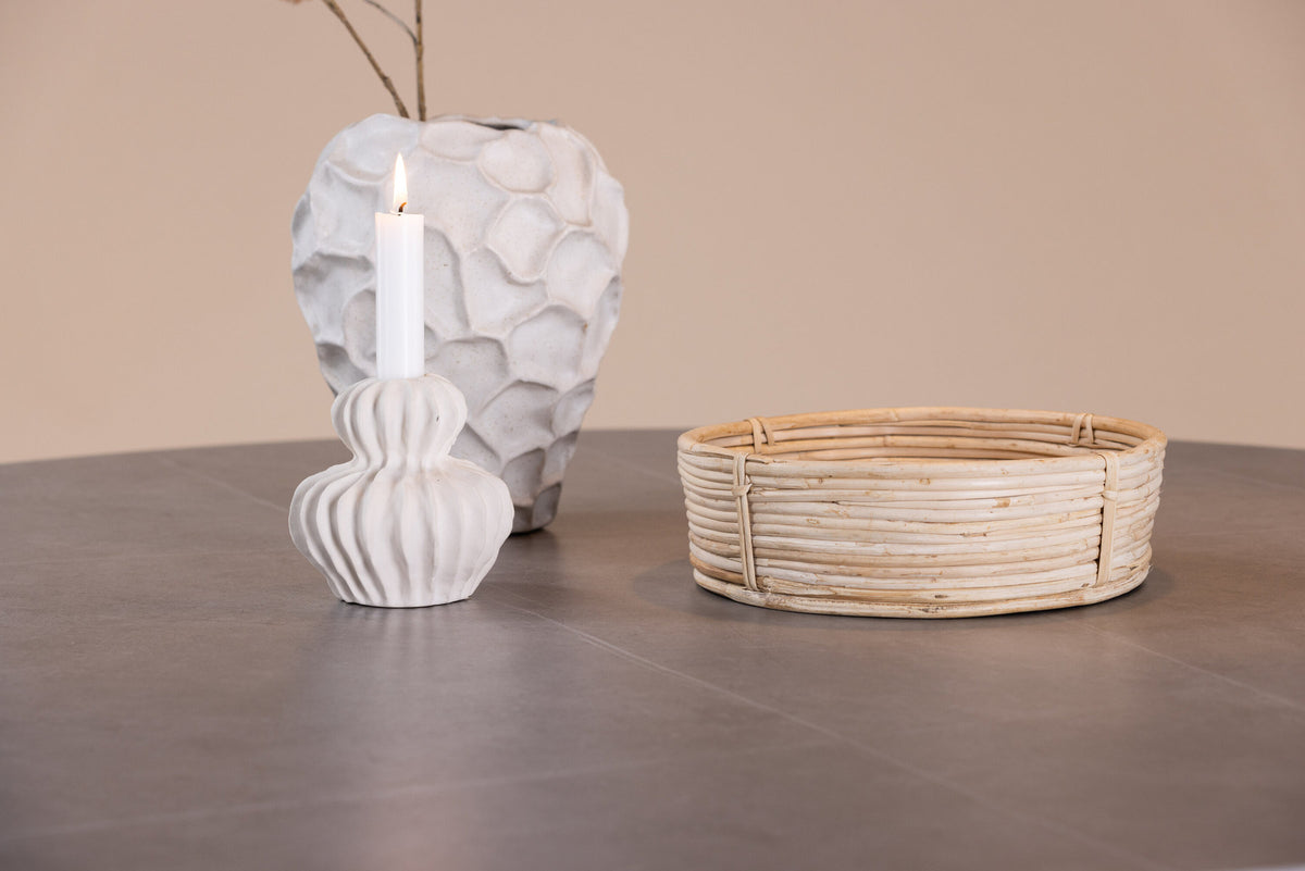Piazza Esstisch in Grau präsentiert im Onlineshop von KAQTU Design AG. Esstisch ist von Venture Home