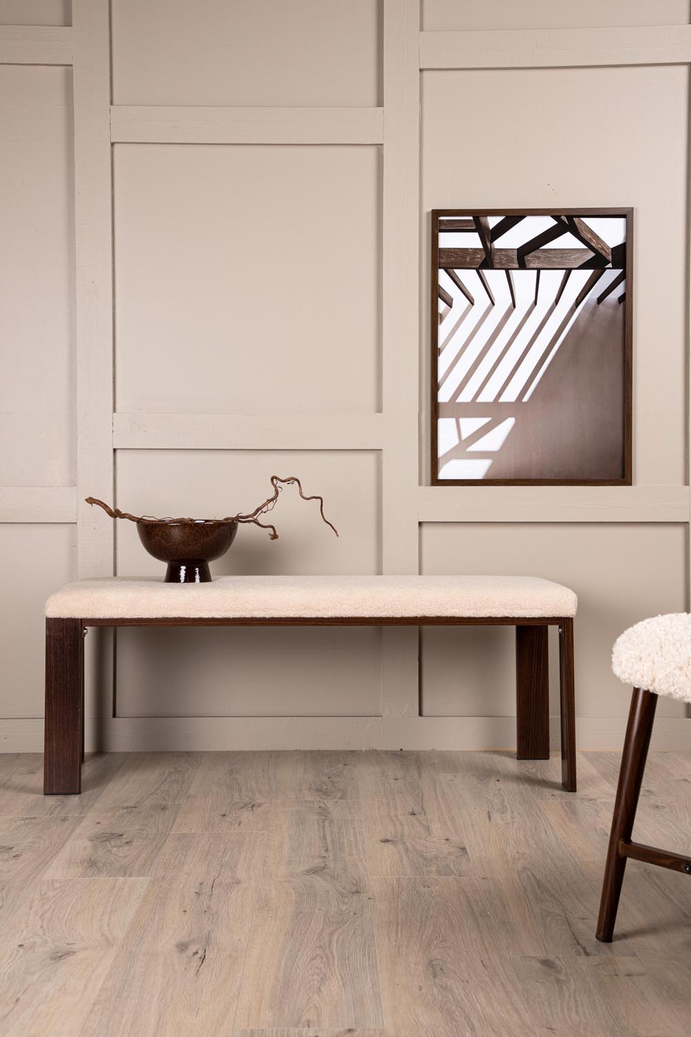 Chester Bank in Weiss präsentiert im Onlineshop von KAQTU Design AG. Sitzbank ist von Venture Home