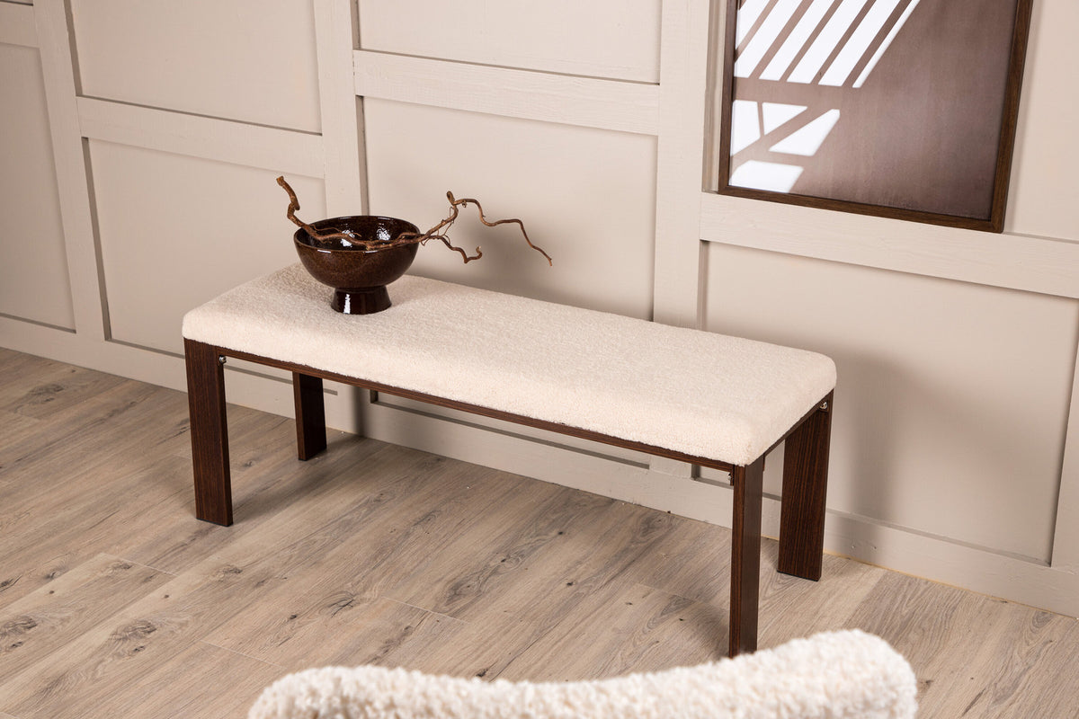Chester Bank in Weiss präsentiert im Onlineshop von KAQTU Design AG. Sitzbank ist von Venture Home