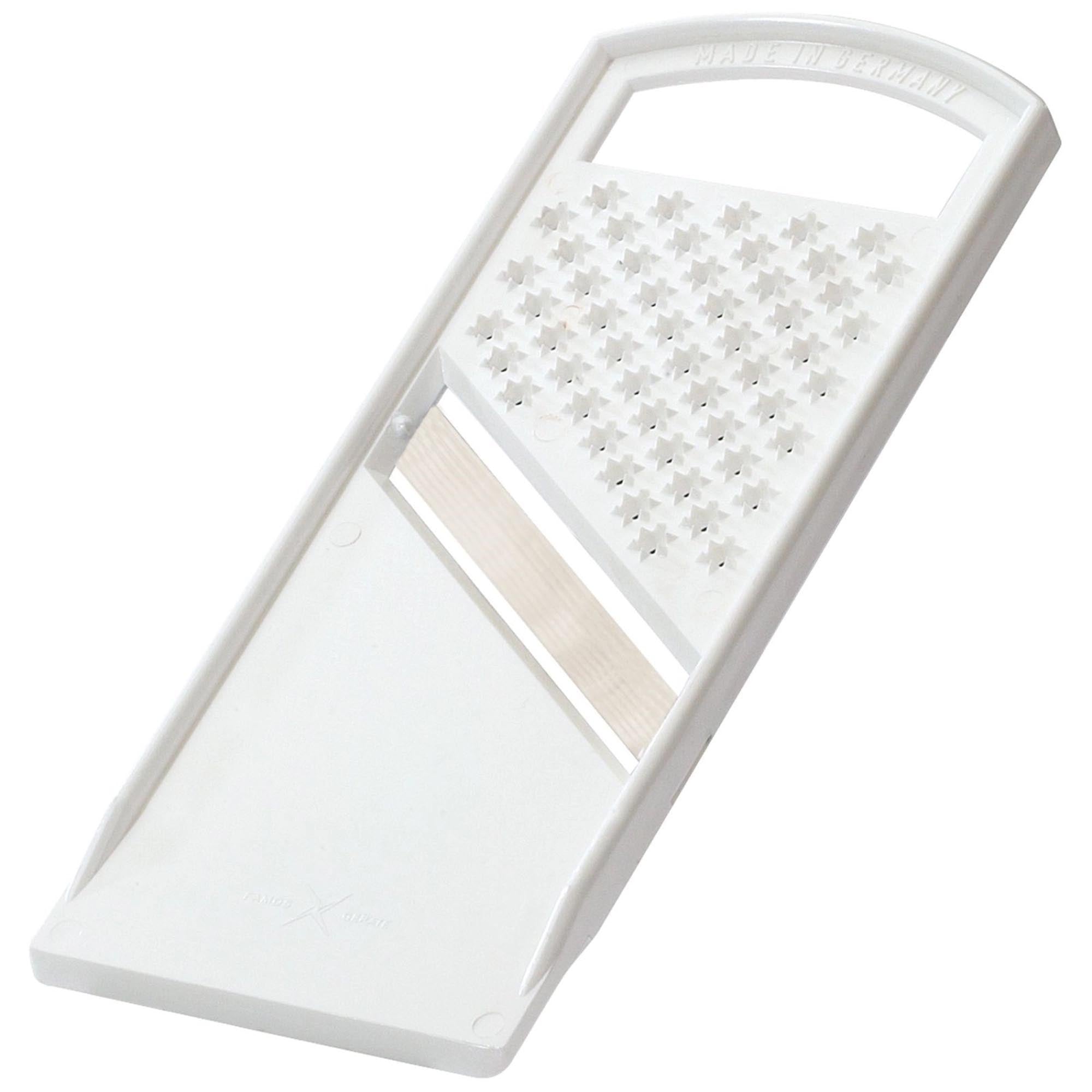 Gemüseschneider Küchenmaid in Silber präsentiert im Onlineshop von KAQTU Design AG. Küchenhelfer ist von Westmark