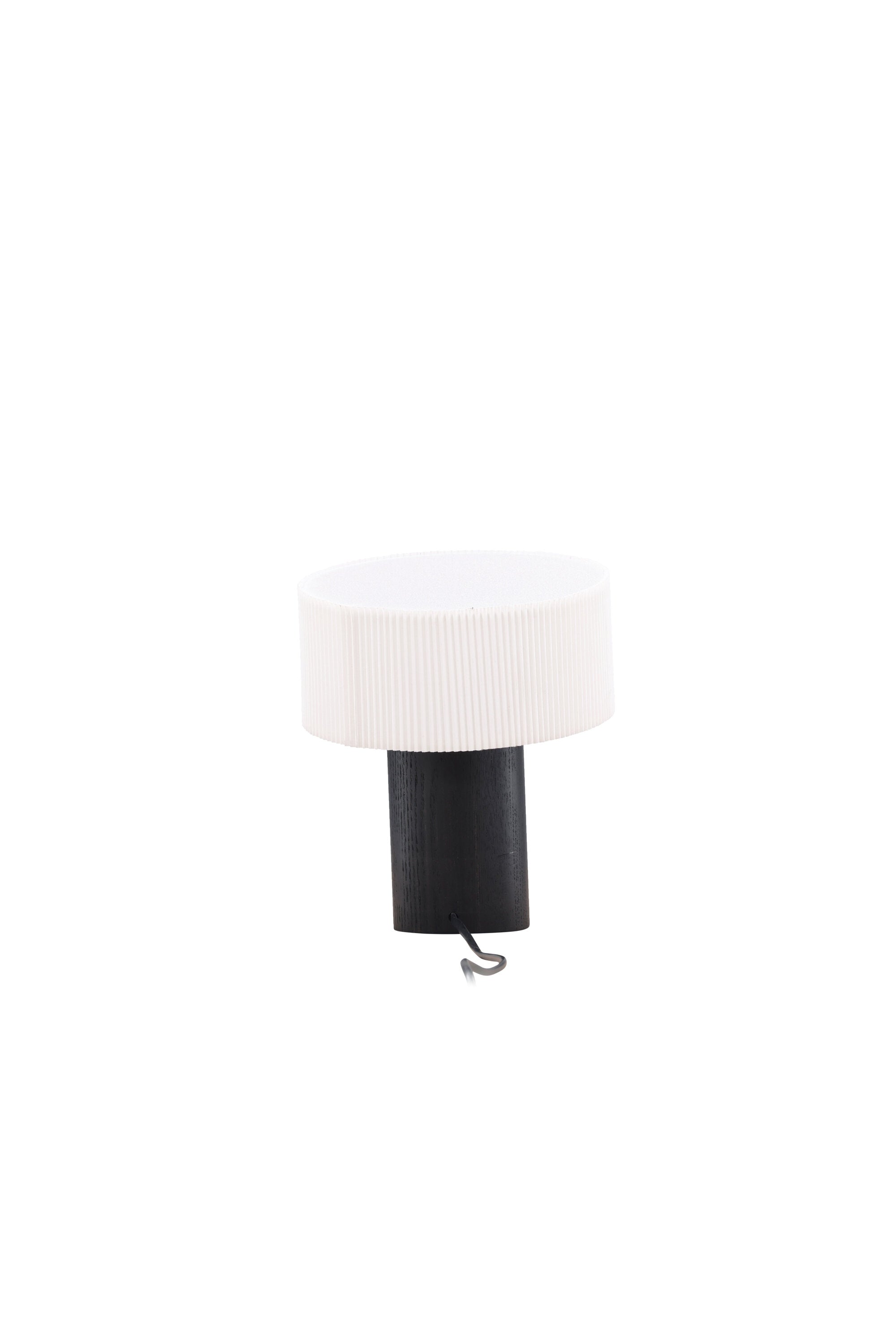 Branäs Tischlampe in Schwarz präsentiert im Onlineshop von KAQTU Design AG. Tischleuchte ist von Venture Home
