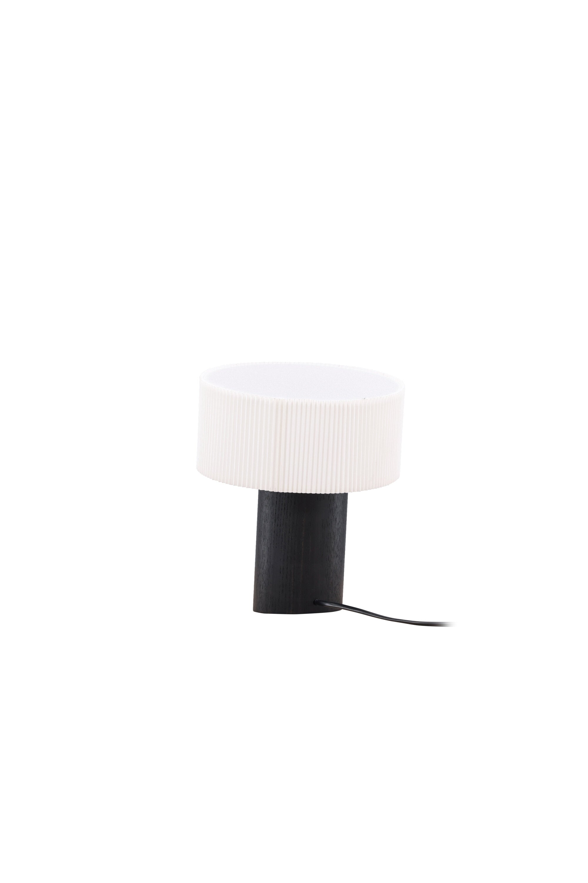 Branäs Tischlampe in Schwarz präsentiert im Onlineshop von KAQTU Design AG. Tischleuchte ist von Venture Home