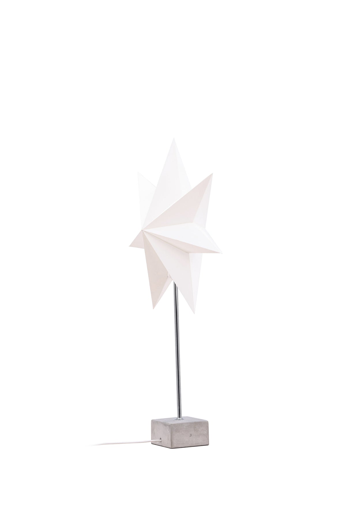Grövelfjäll Tischlampe in Weiss präsentiert im Onlineshop von KAQTU Design AG. Weihnachtszubehör ist von Venture Home