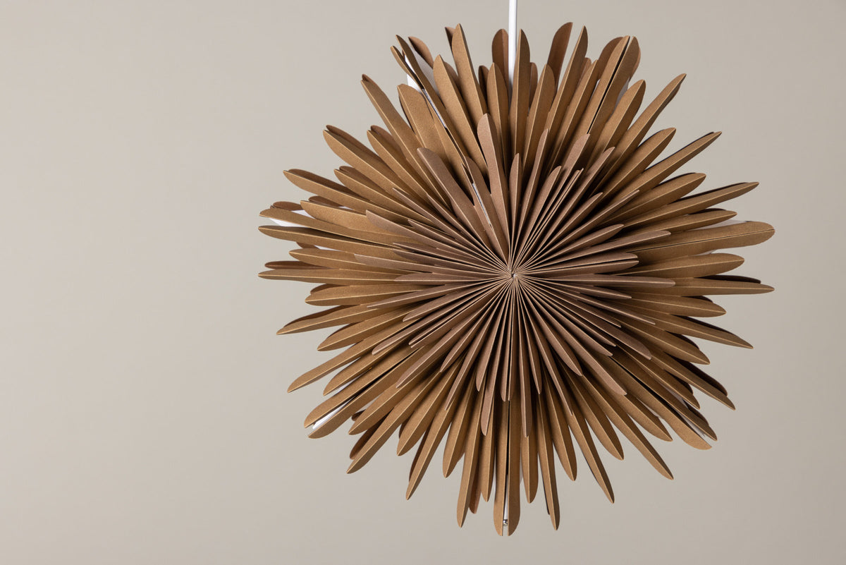 Siegel Pendelleuchte in Braun präsentiert im Onlineshop von KAQTU Design AG. Pendelleuchte ist von Venture Home