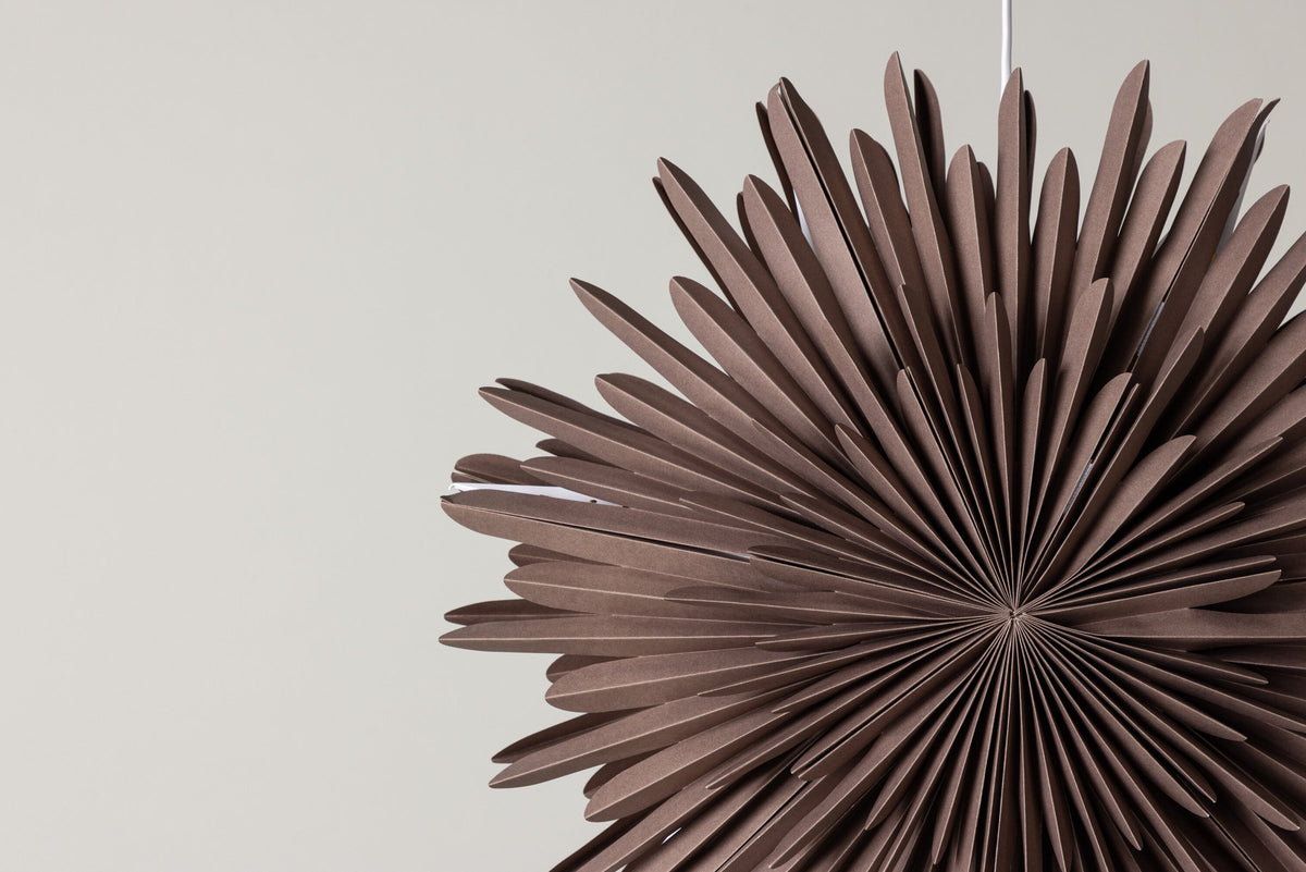 Siegel Pendelleuchte in Greige präsentiert im Onlineshop von KAQTU Design AG. Pendelleuchte ist von Venture Home