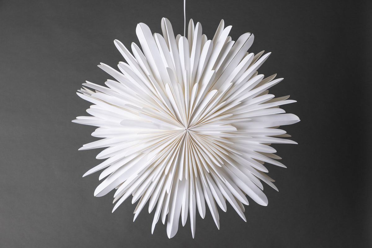 Siegel Pendelleuchte in Weiss präsentiert im Onlineshop von KAQTU Design AG. Pendelleuchte ist von Venture Home