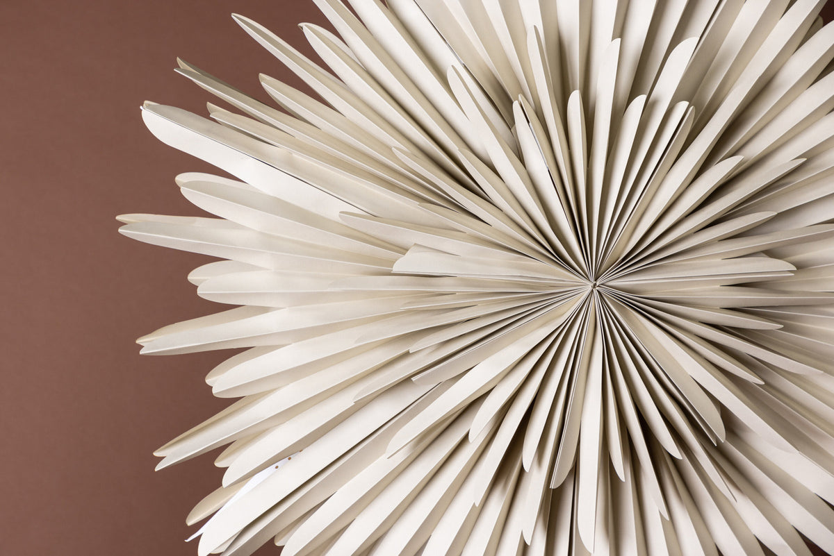Siegel Pendelleuchte in Beige präsentiert im Onlineshop von KAQTU Design AG. Pendelleuchte ist von Venture Home