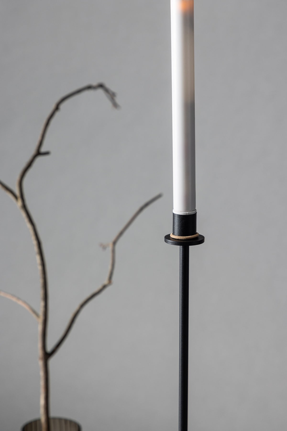 Högehall Kerzenständer in Schwarz präsentiert im Onlineshop von KAQTU Design AG. Kerzenständer ist von Venture Home