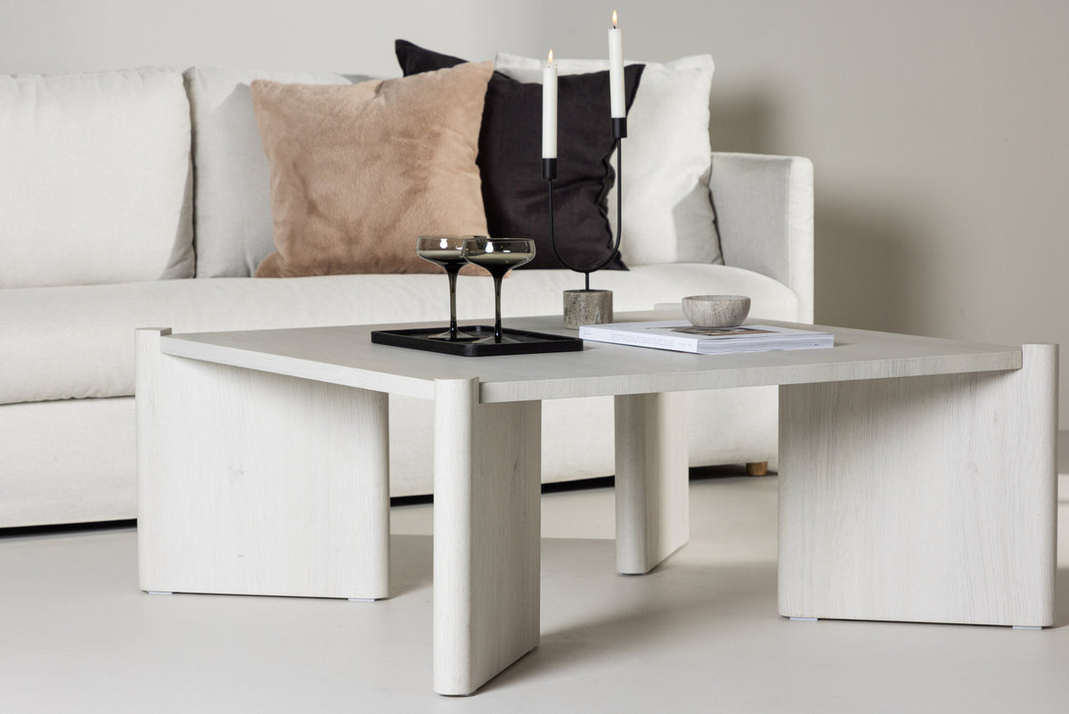 Rogaland Coffee Tisch in Tünchen präsentiert im Onlineshop von KAQTU Design AG. Beistelltisch ist von Venture Home