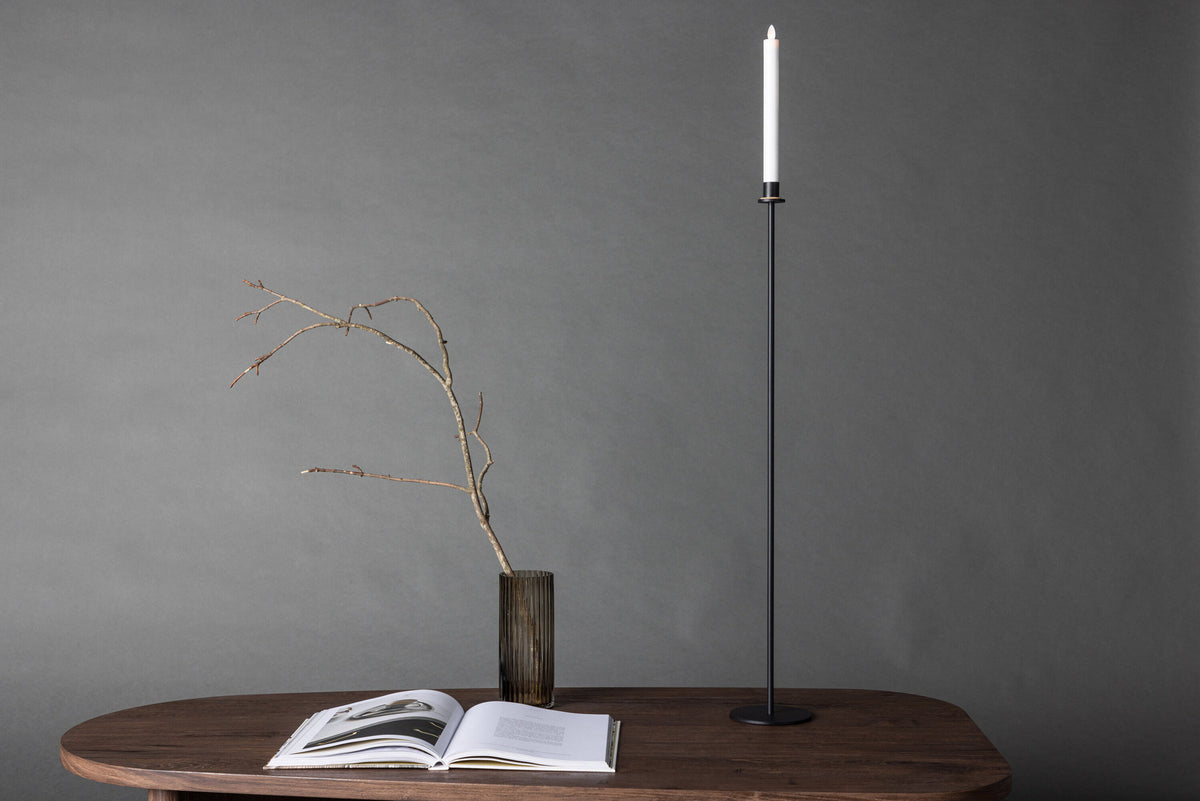 Högehall Kerzenständer in Schwarz präsentiert im Onlineshop von KAQTU Design AG. Kerzenständer ist von Venture Home