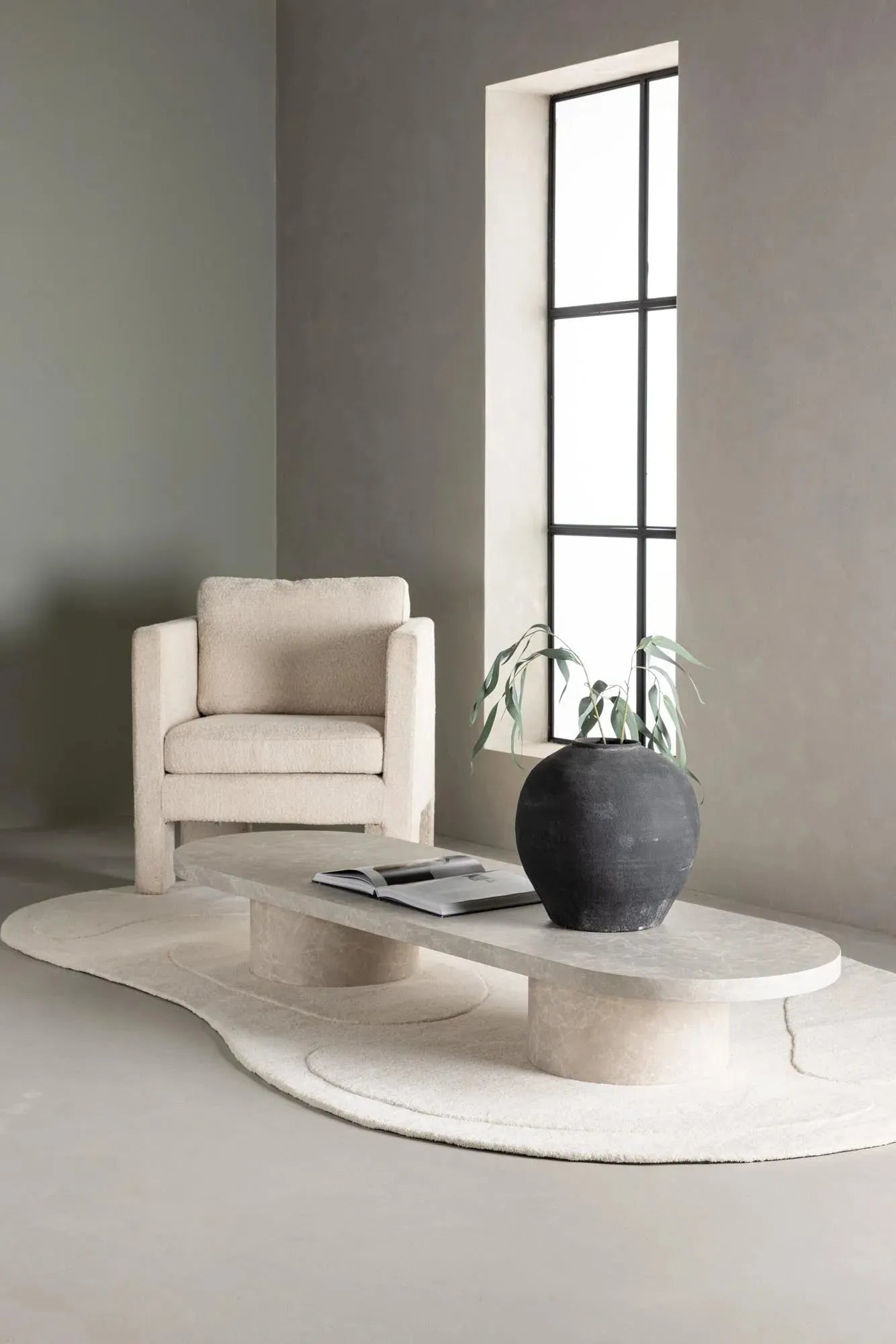 Moderner Sofatisch Narvik von Venture Home, stilvolles Design, perfekt für zeitgemäße und funktionale Wohnbereiche.