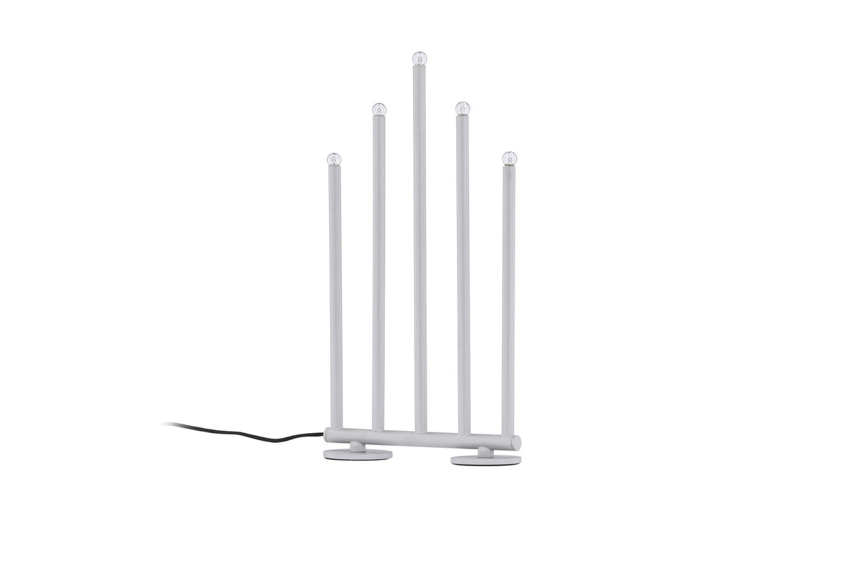 Björnfjället Tischlampe in Silber präsentiert im Onlineshop von KAQTU Design AG. Tischleuchte ist von Venture Home