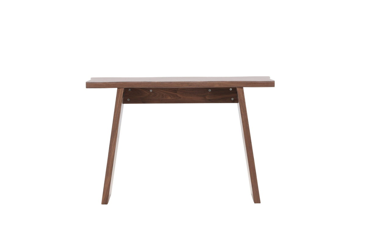 Kirkenes Schreibtisch in Nussbaum präsentiert im Onlineshop von KAQTU Design AG. Schreibtisch ist von Venture Home