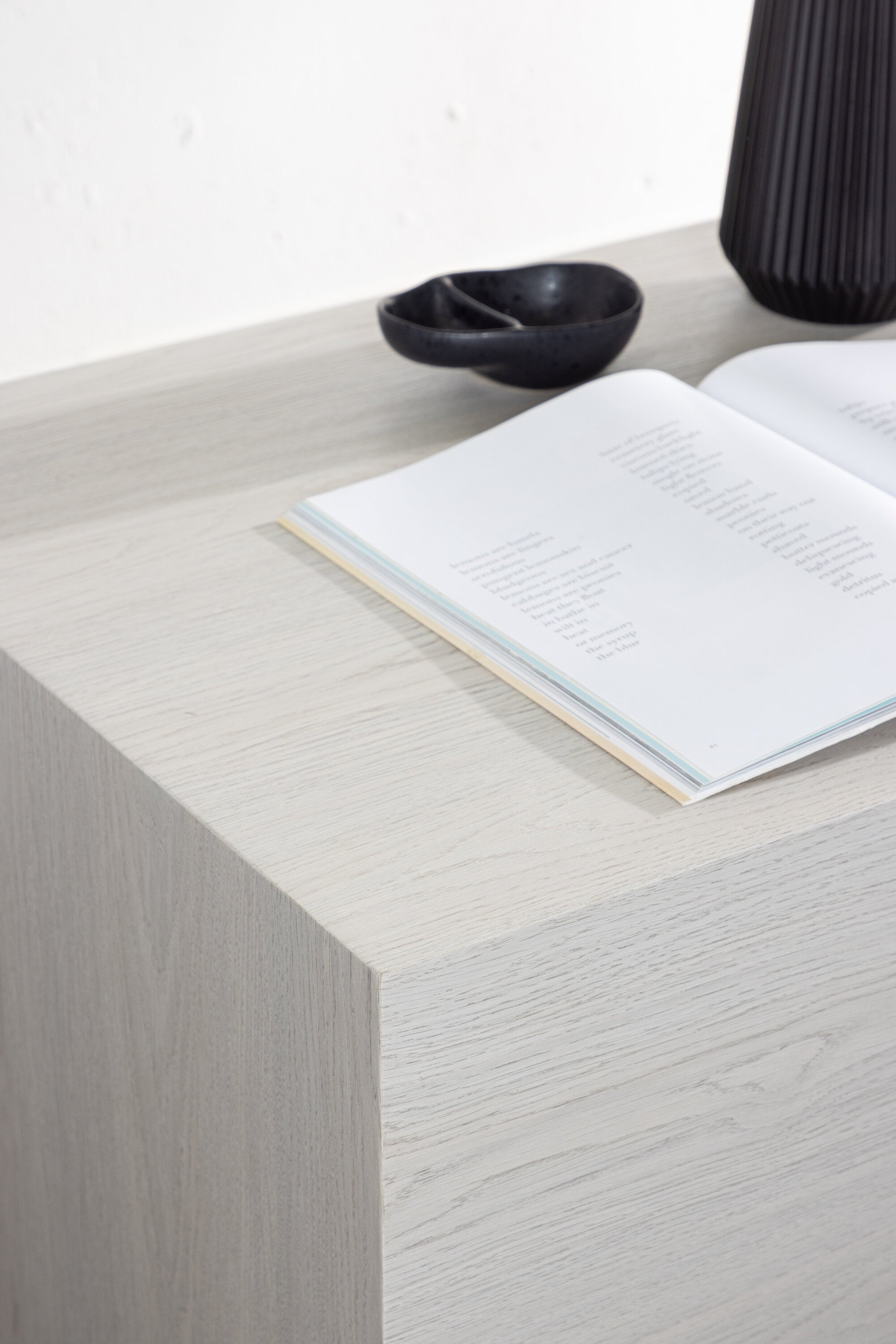York Coffee Tisch High in Tünchen präsentiert im Onlineshop von KAQTU Design AG. Beistelltisch ist von Venture Home