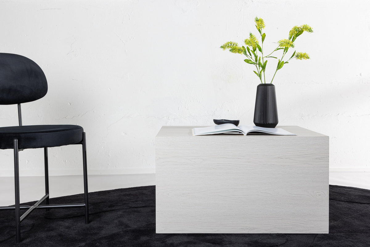York Coffee Tisch Low in Tünchen präsentiert im Onlineshop von KAQTU Design AG. Beistelltisch ist von Venture Home