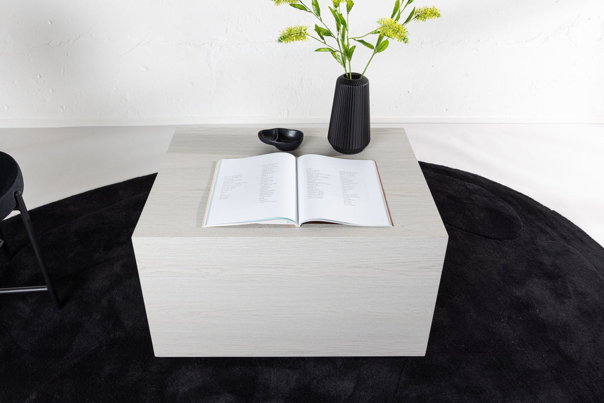 York Coffee Tisch Low in Tünchen präsentiert im Onlineshop von KAQTU Design AG. Beistelltisch ist von Venture Home