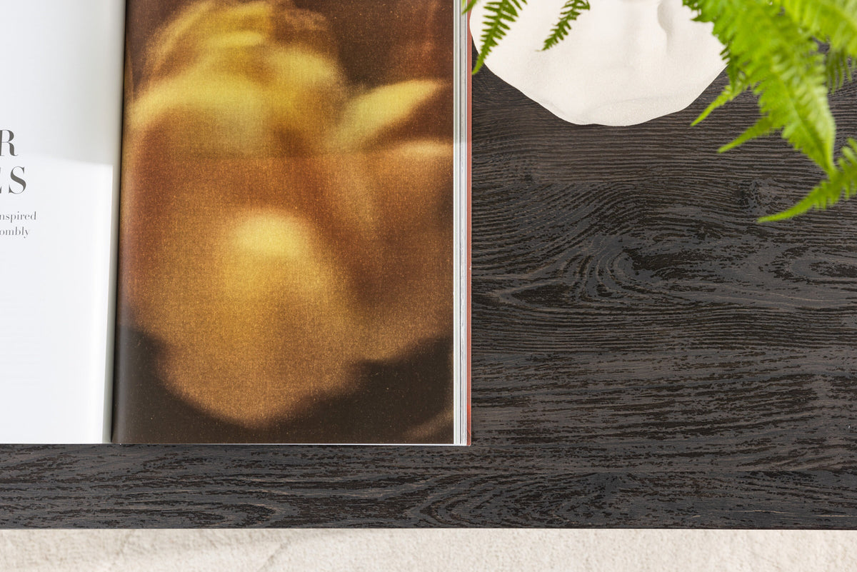 York Coffee Tisch Low in Mokka präsentiert im Onlineshop von KAQTU Design AG. Beistelltisch ist von Venture Home