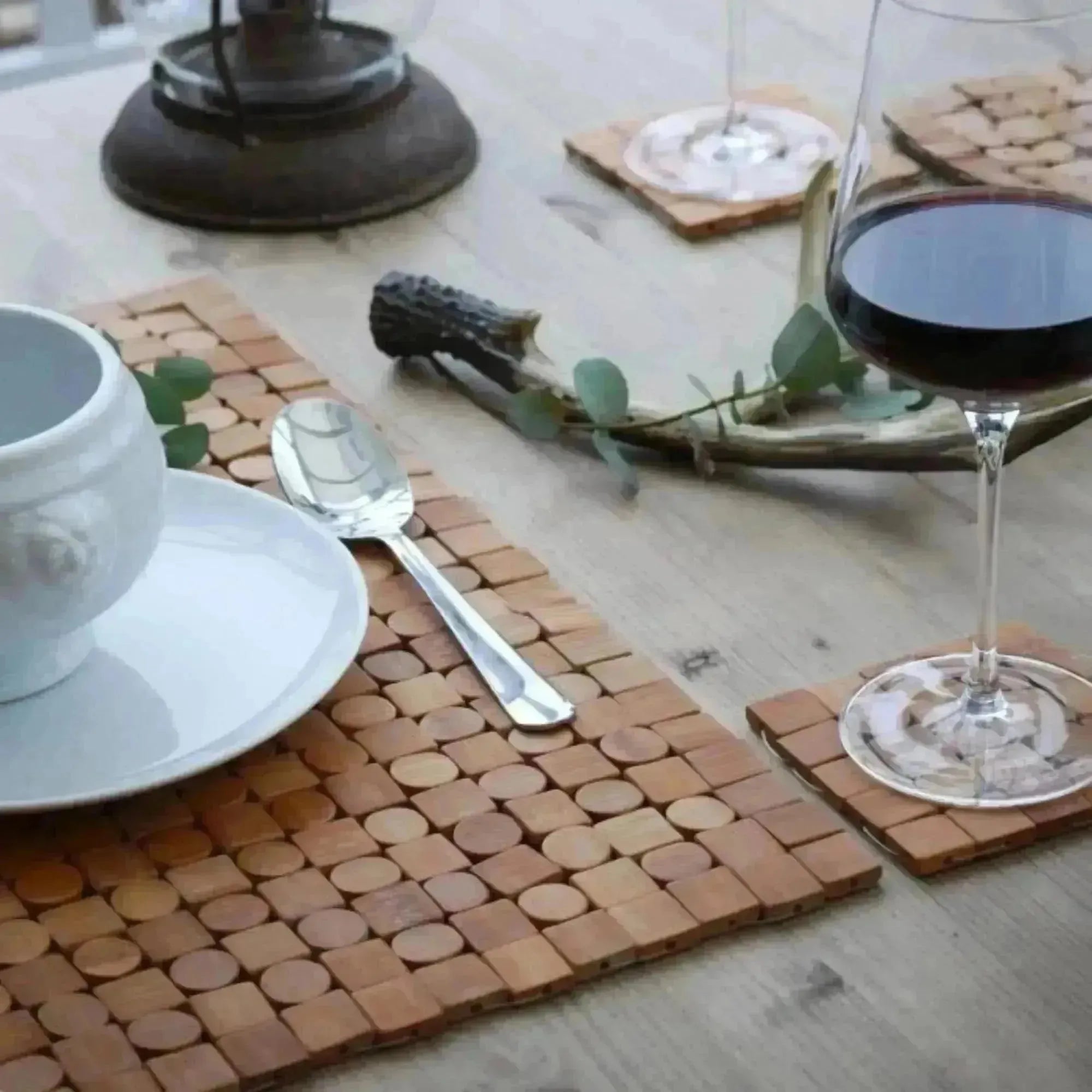 Elegantes Bambus Tischset im Mosaik-Design, 45x30cm, von Westmark. Perfekt für stilvolle Tischdekoration und Schutz.
