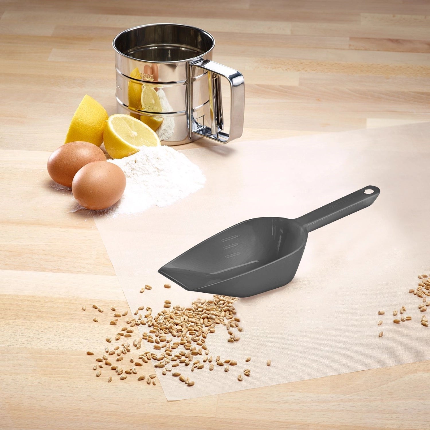 Praktisches 3er Set Halvar von Westmark: Robuste Kunststoffschaufeln mit 55ml, perfekt für das exakte Dosieren und Portionieren in der Küche.