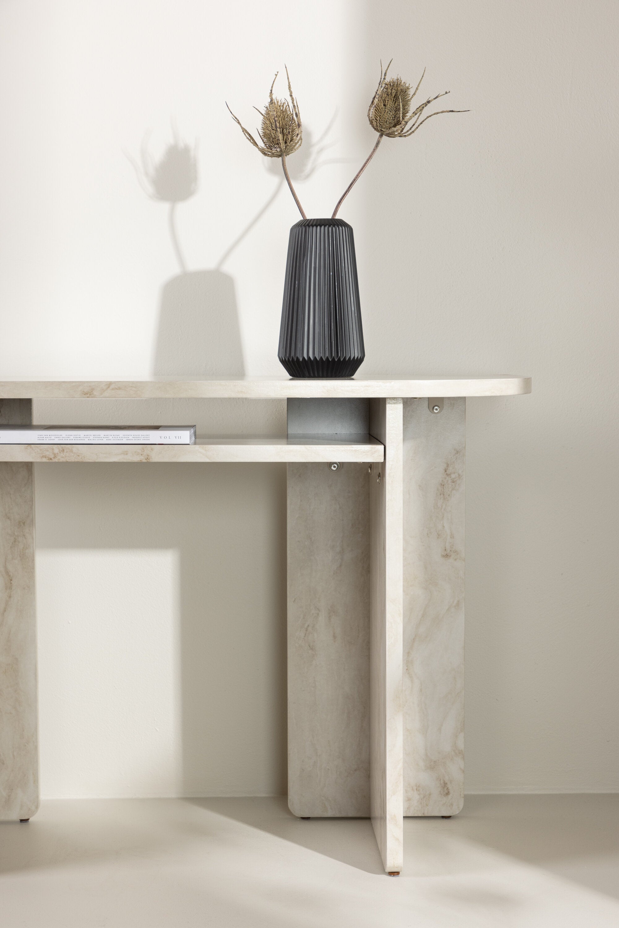 Ålesund Beistelltisch in Beige präsentiert im Onlineshop von KAQTU Design AG. Beistelltisch ist von Venture Home