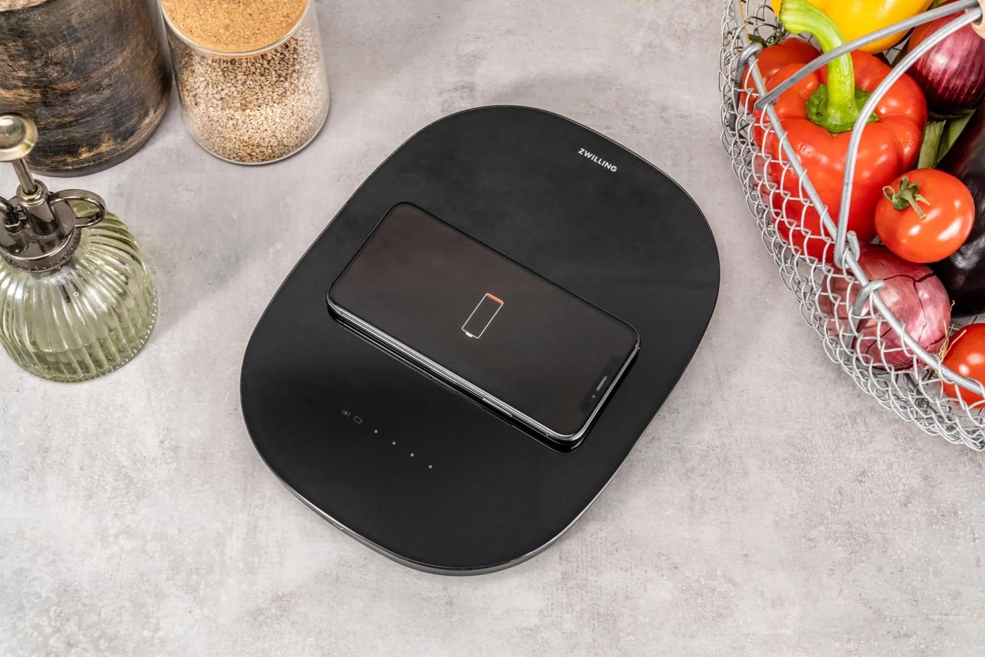Zwilling Enfinigy Küchenwaage 10kg: Stilvoll, präzise, mit Powerbank.