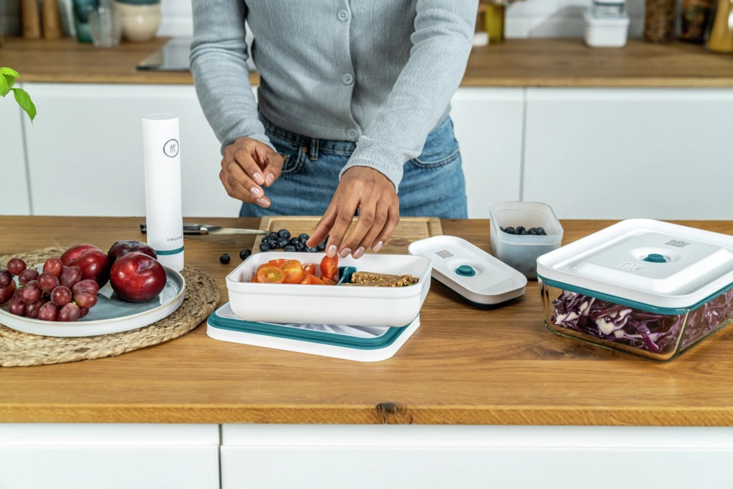 16tlg. La Mer Vakuum Starterset, M/L Kunststoff in Weiss präsentiert im Onlineshop von KAQTU Design AG. Aufbewahrungsbehälter ist von Zwilling