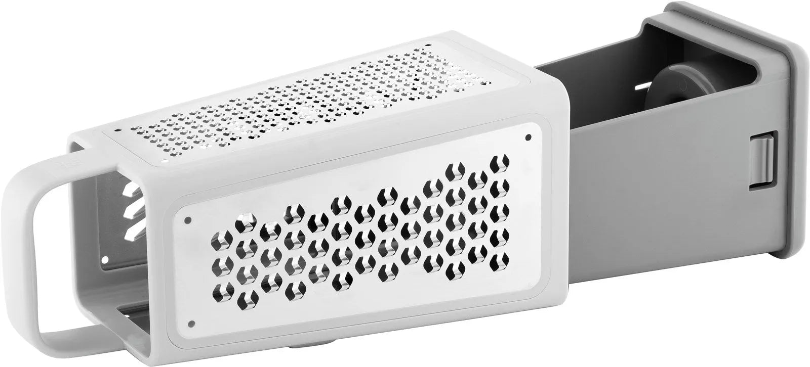 Die Zwilling Z-Cut Vierkantreibe 6-in-1 ist ein vielseitiges Küchenwerkzeug, ideal für präzises Reiben und Schneiden in der Küche.