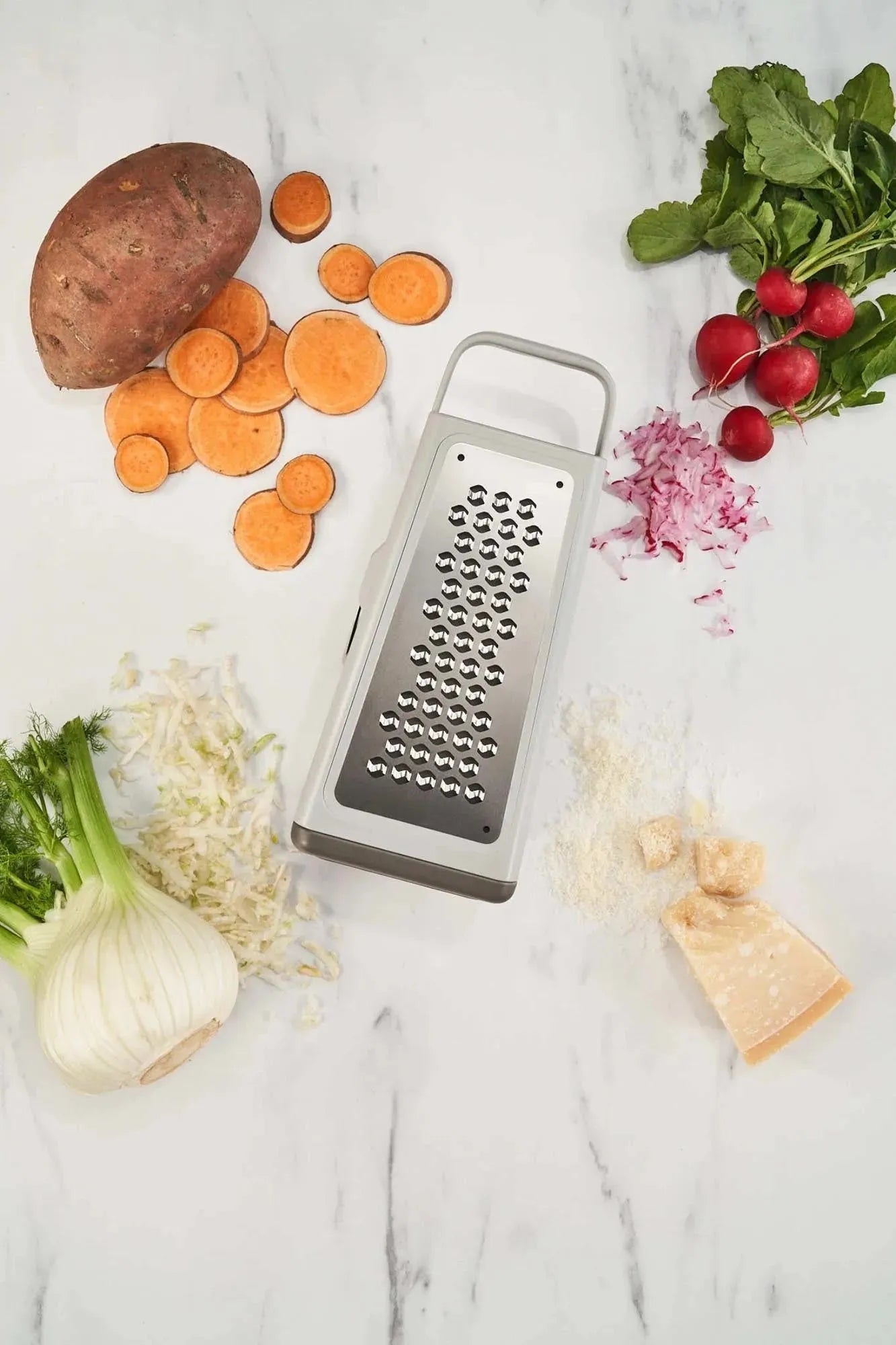 Zwilling Z-Cut: Kompakte 6-in-1 Reibe für vielseitige Küchenanwendungen.