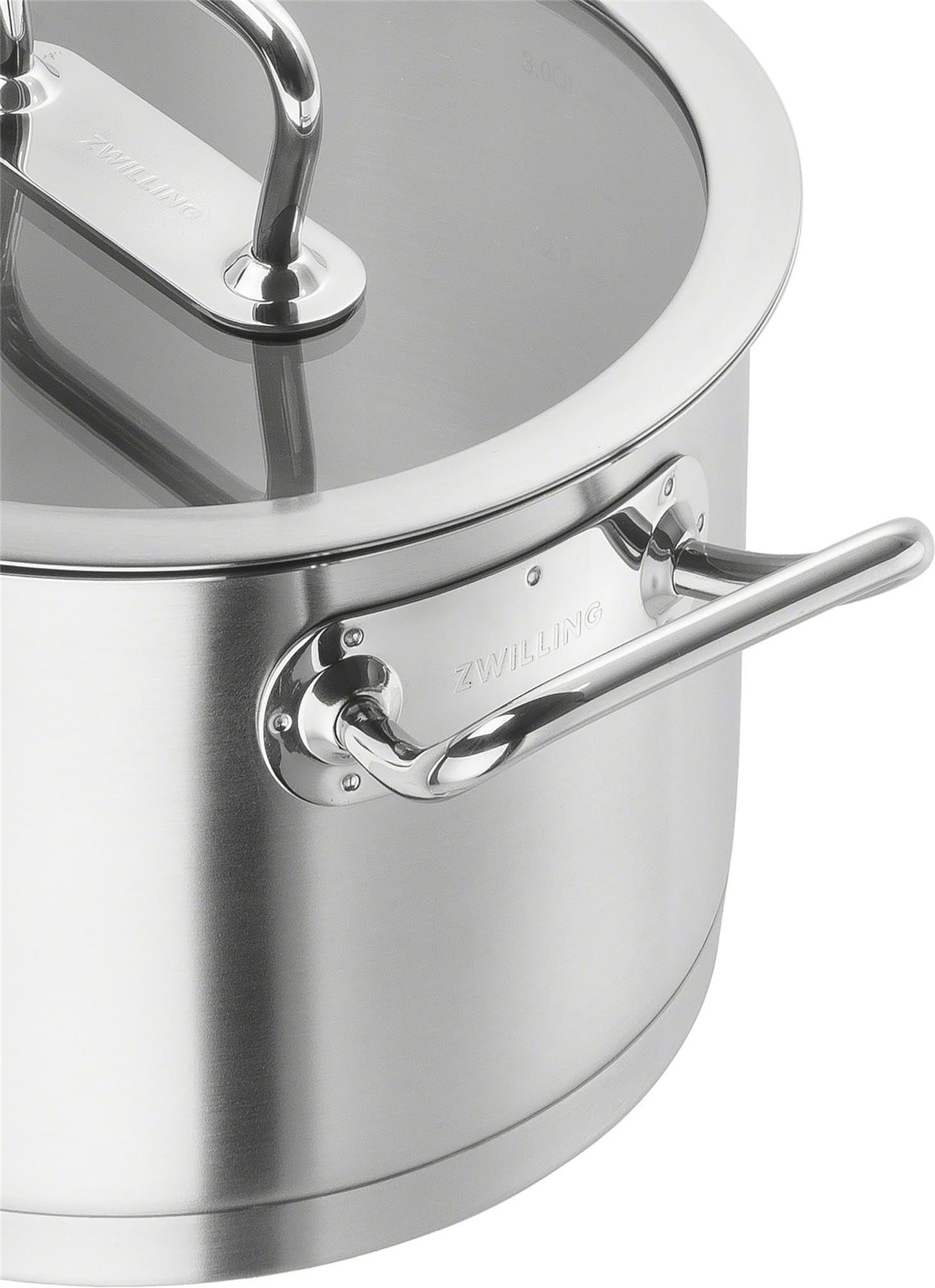 Das 5-teilige Zwilling Pro Kochgeschirr-Set überzeugt mit Qualität und Funktionalität für exzellente Kocherlebnisse.