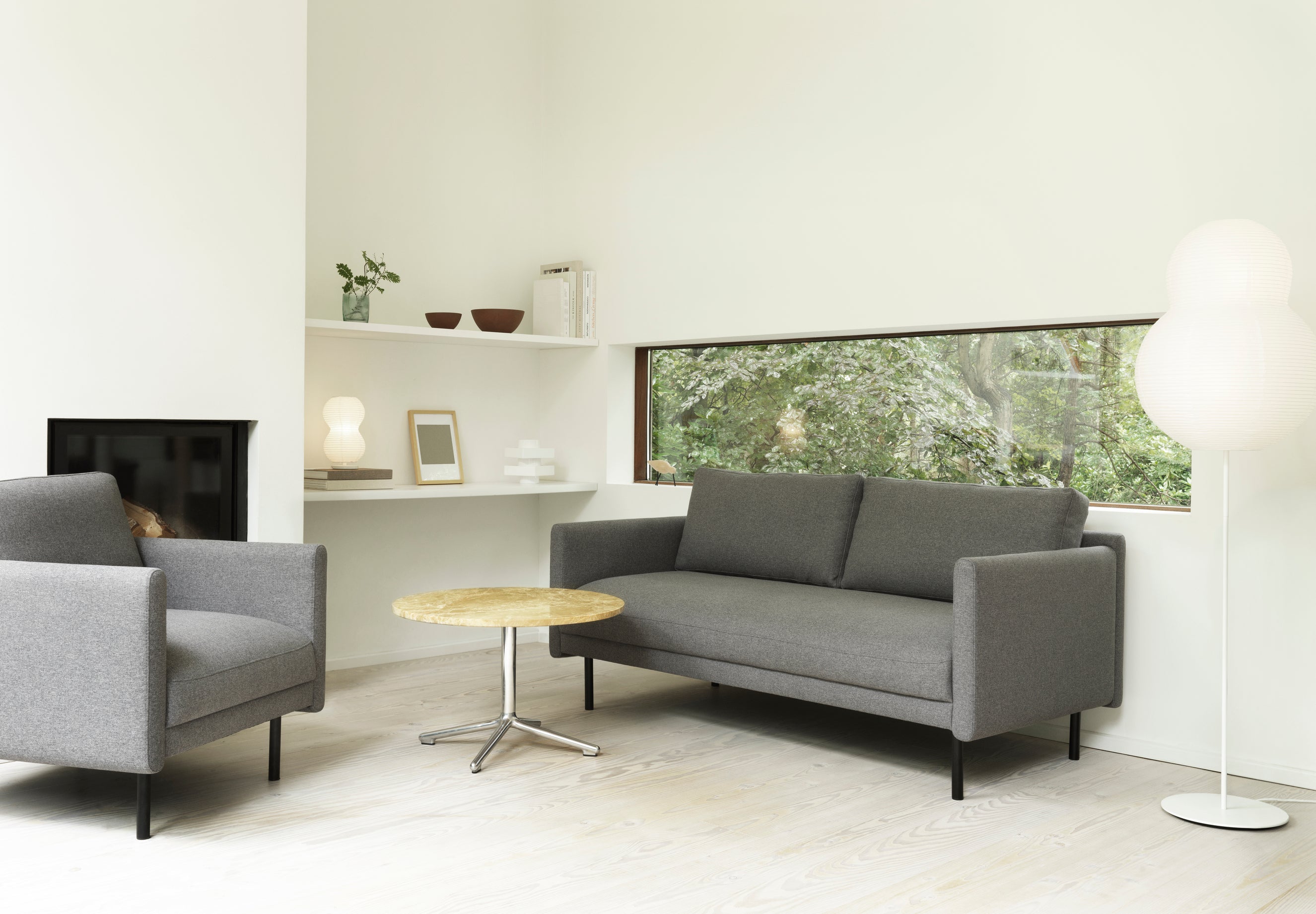 Rar Loungesessel: Skandinavisches Design trifft auf modernen Komfort.