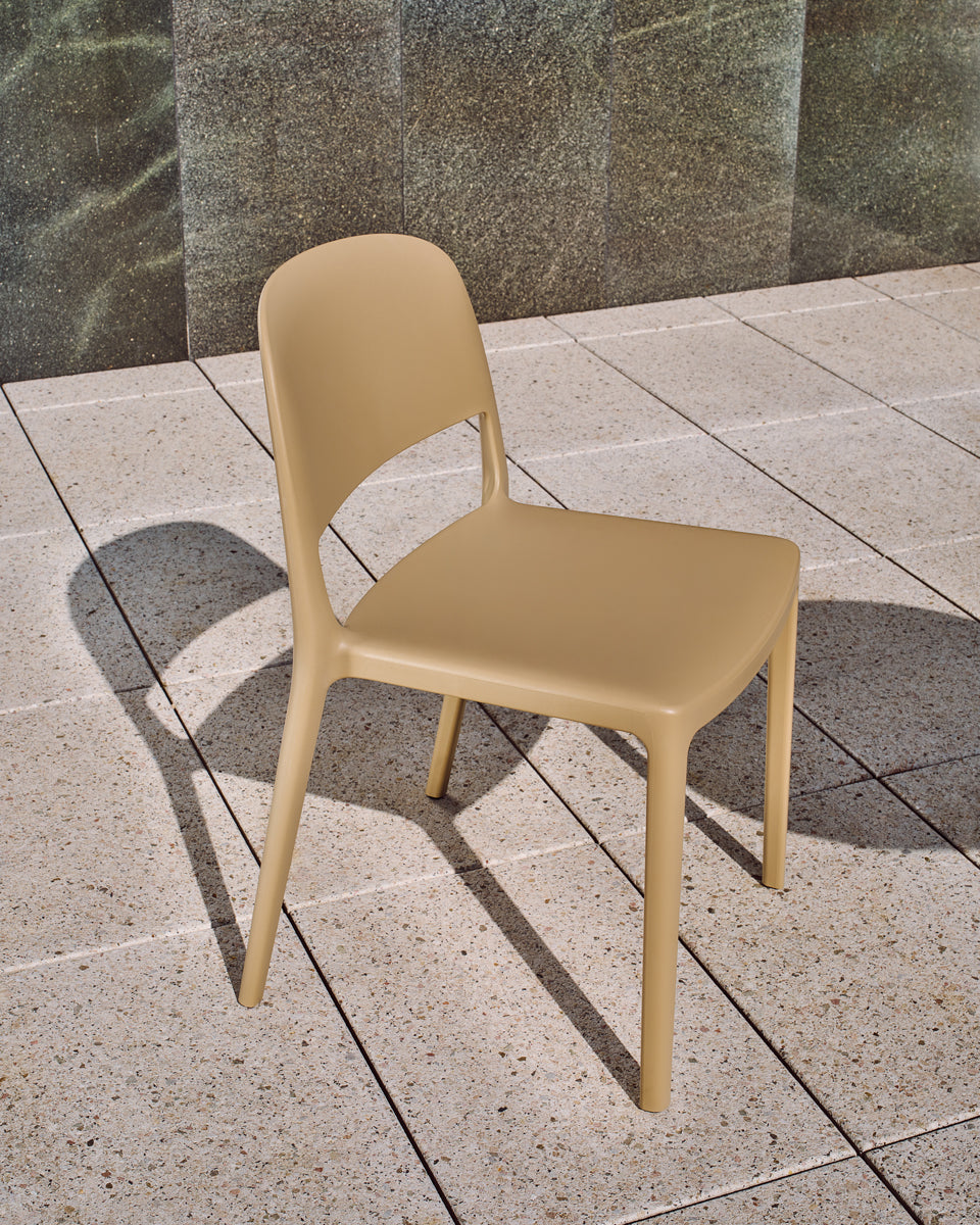 Blendy BND02 - Stuhl in Gelb präsentiert im Onlineshop von KAQTU Design AG. Gartenstuhl ist von Mdd