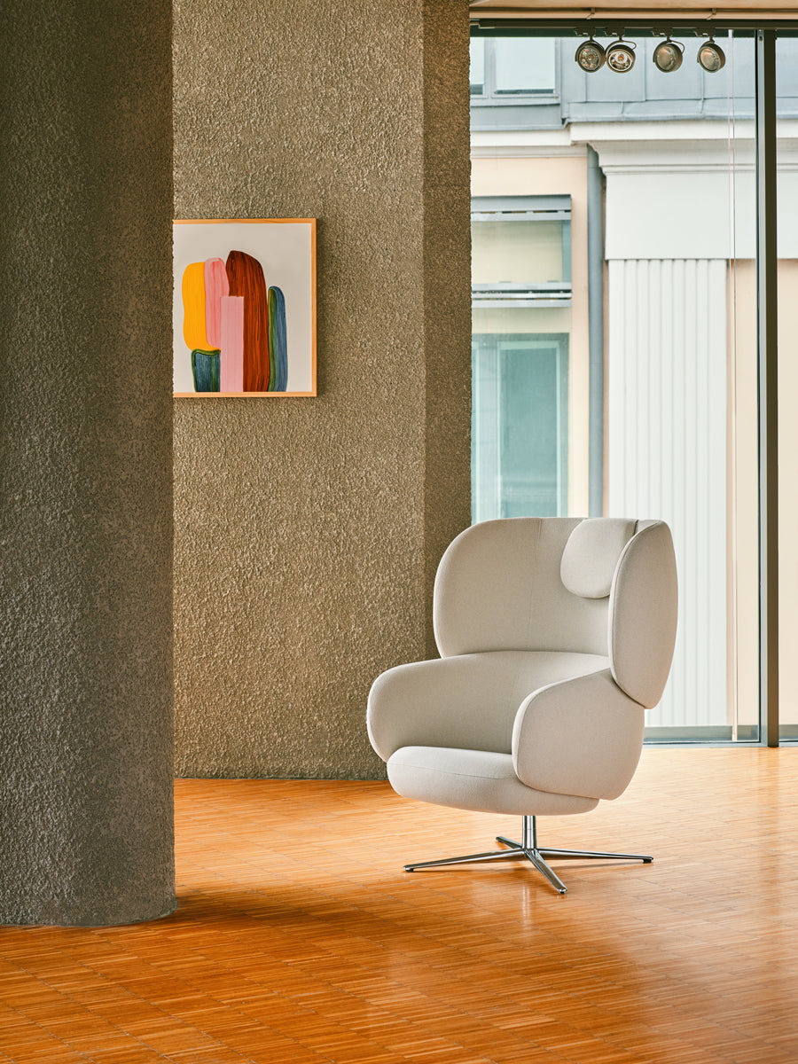 Grand Grace GRF03 - Sessel mit Kopfstütze Drehbasis in Sepia präsentiert im Onlineshop von KAQTU Design AG. Drehsessel ist von Mdd