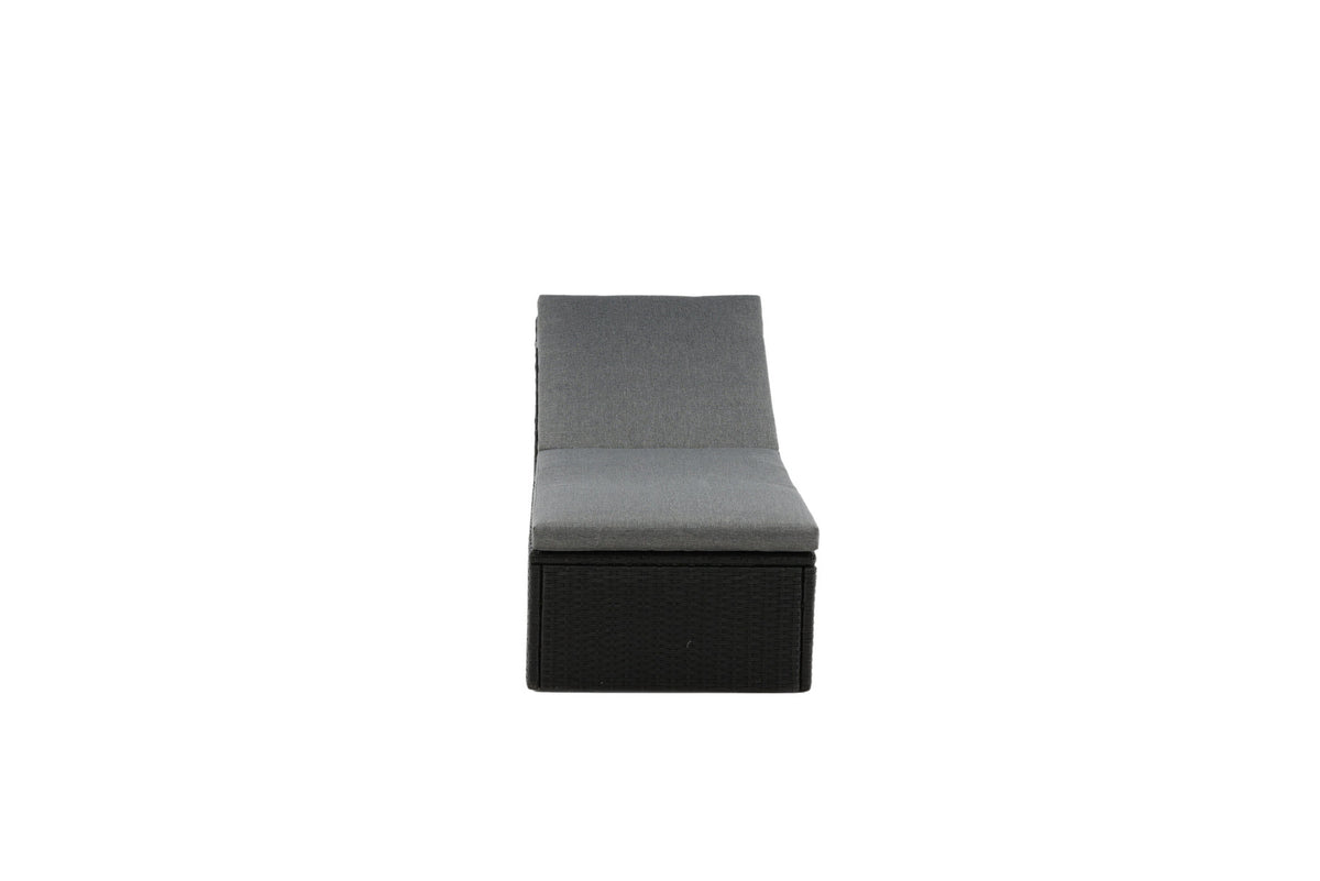 Quad Sonnenlounge in Schwarz präsentiert im Onlineshop von KAQTU Design AG. Liegestuhl ist von Venture Home