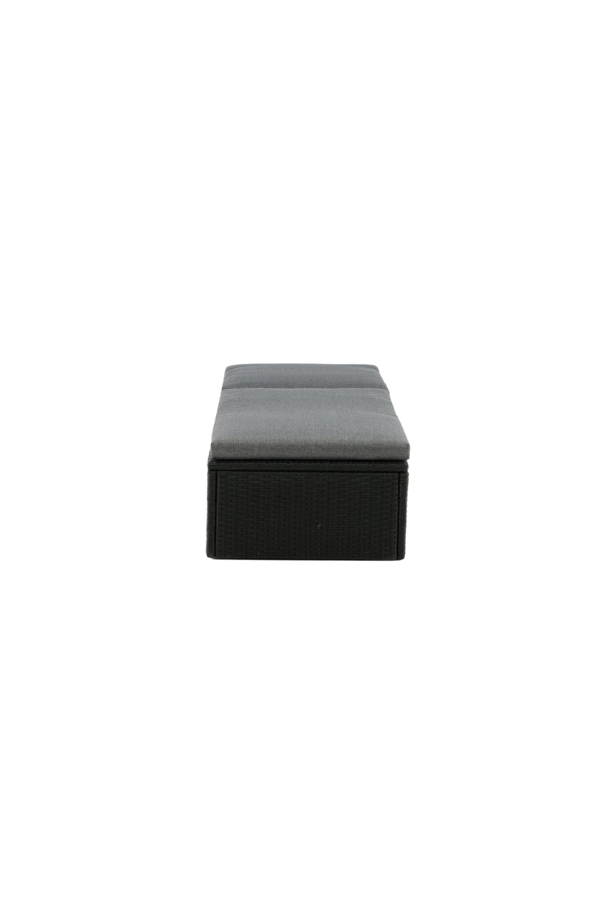 Quad Sonnenlounge in Schwarz präsentiert im Onlineshop von KAQTU Design AG. Liegestuhl ist von Venture Home