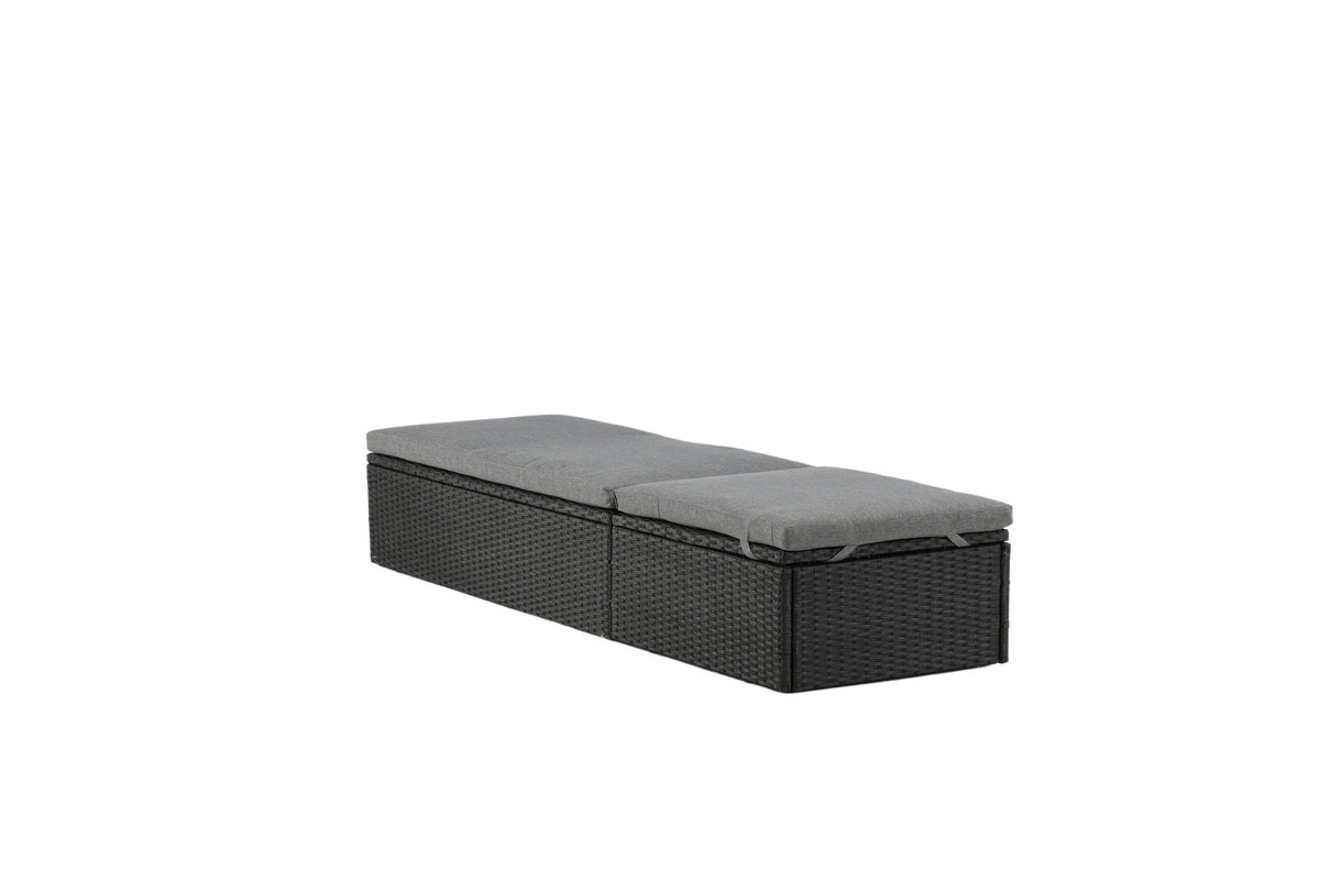 Quad Sonnenlounge in Schwarz präsentiert im Onlineshop von KAQTU Design AG. Liegestuhl ist von Venture Home