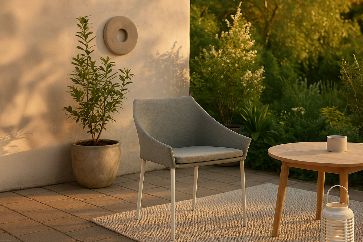 Spoga Stuhl in Weiss/Grau präsentiert im Onlineshop von KAQTU Design AG. Gartenstuhl ist von Venture Home
