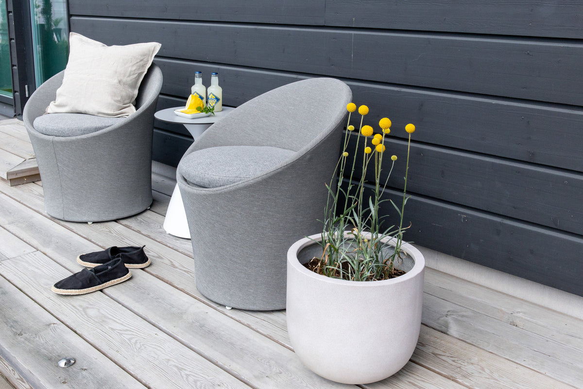 Spoga Lounge Outdoorset ⌀40cm in Weiss/Grau präsentiert im Onlineshop von KAQTU Design AG. Loungeset ist von Venture Home