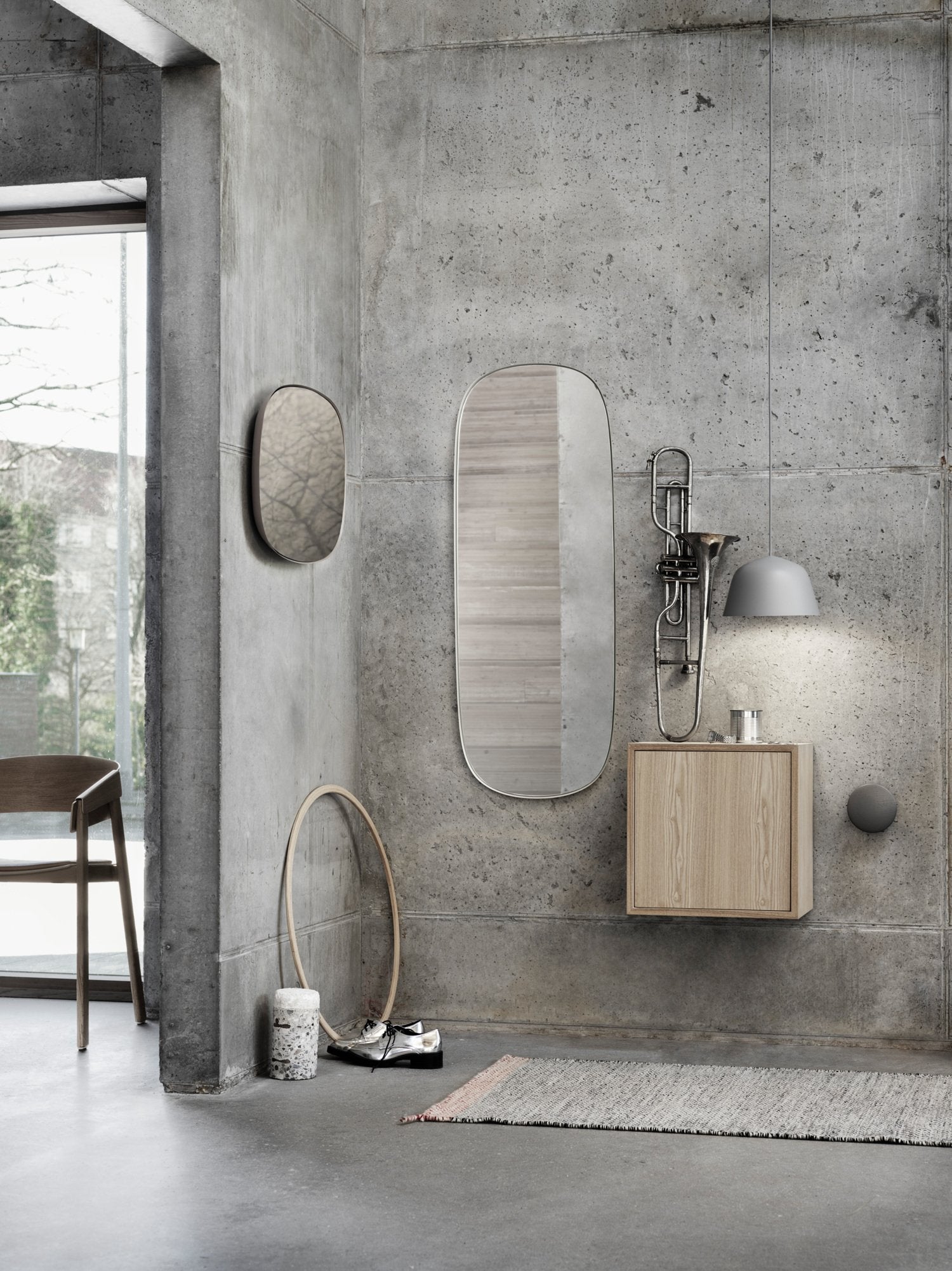 Framed Spiegel in Rosa / Transparent präsentiert im Onlineshop von KAQTU Design AG. Spiegel ist von Muuto