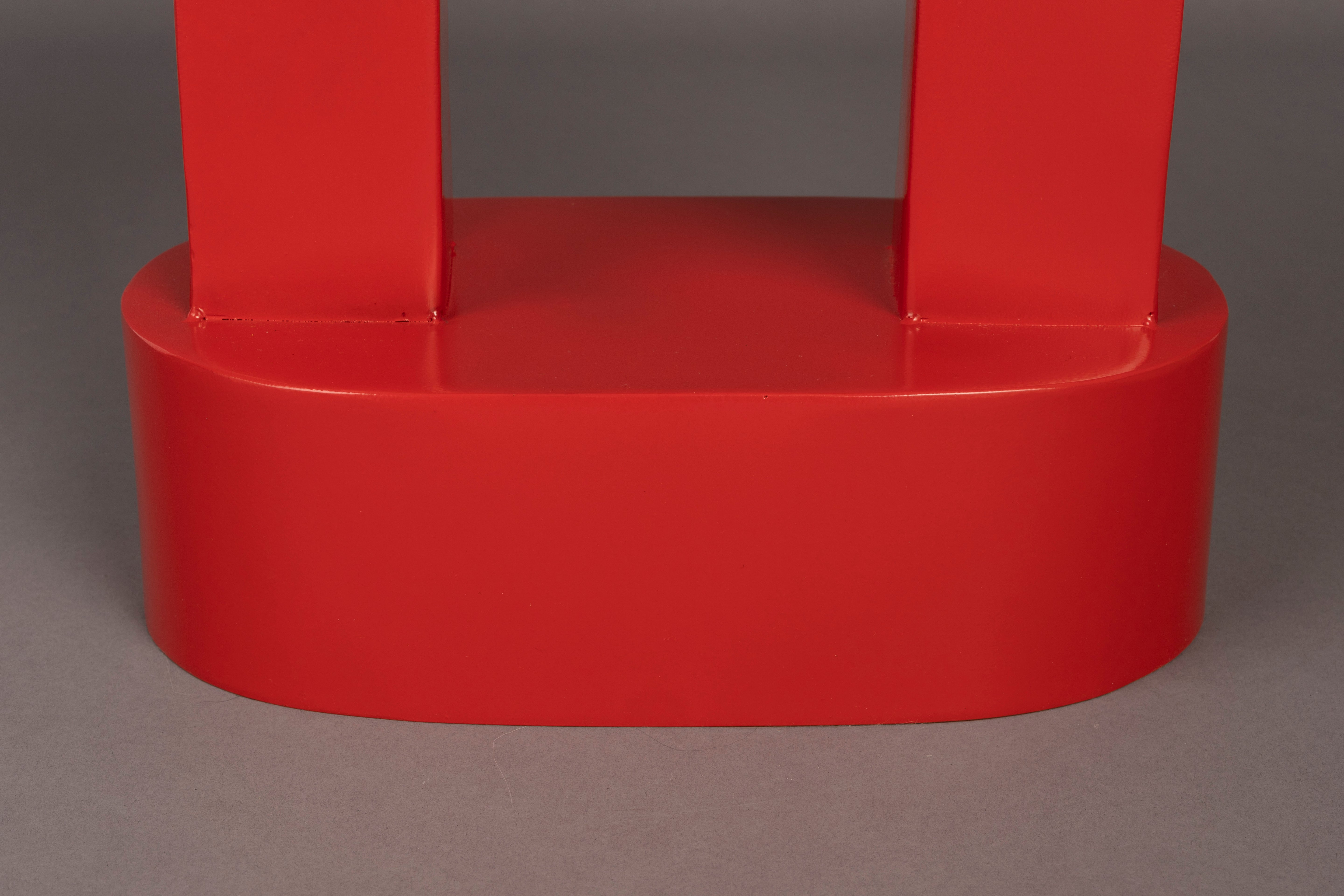 Beistelltisch Magenta in Rot präsentiert im Onlineshop von KAQTU Design AG. Beistelltisch ist von Dutchbone