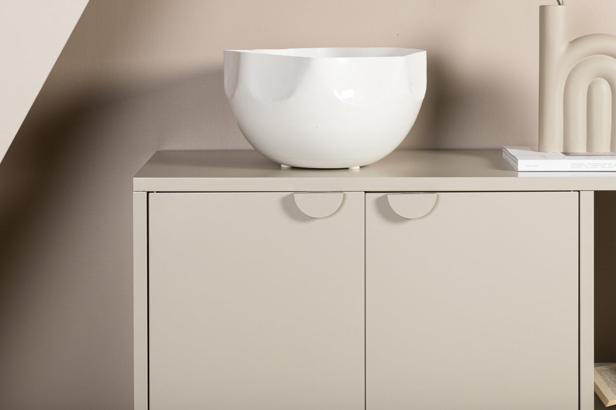 Piring Cabinet in Beige präsentiert im Onlineshop von KAQTU Design AG. Cabinet ist von Venture Home