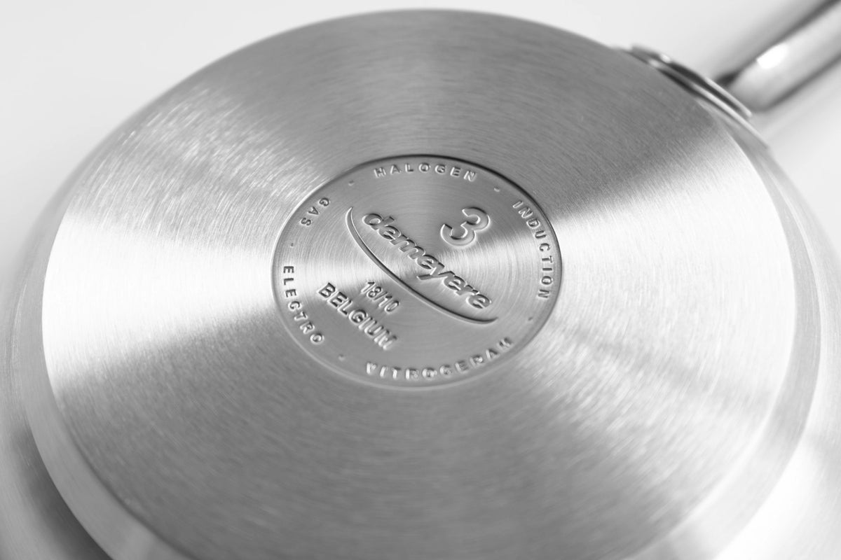 Resto 3 Duraslide Bratpfanne 20cm in Silber präsentiert im Onlineshop von KAQTU Design AG. Bratpfanne ist von Demeyere