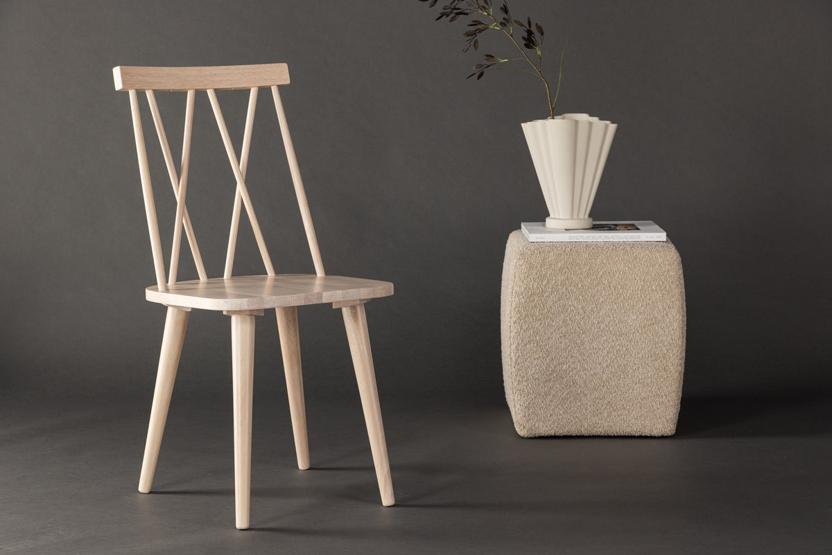 Mariette Esszimmerstuhl in Tünchen präsentiert im Onlineshop von KAQTU Design AG. Stuhl ist von Venture Home